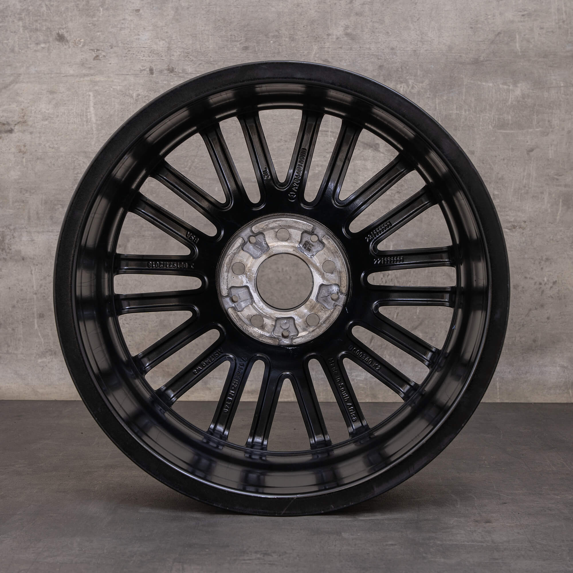 Original Mercedes Benz C-Klass fälg 18 tum W206 S206 A2064014900 svart polerad