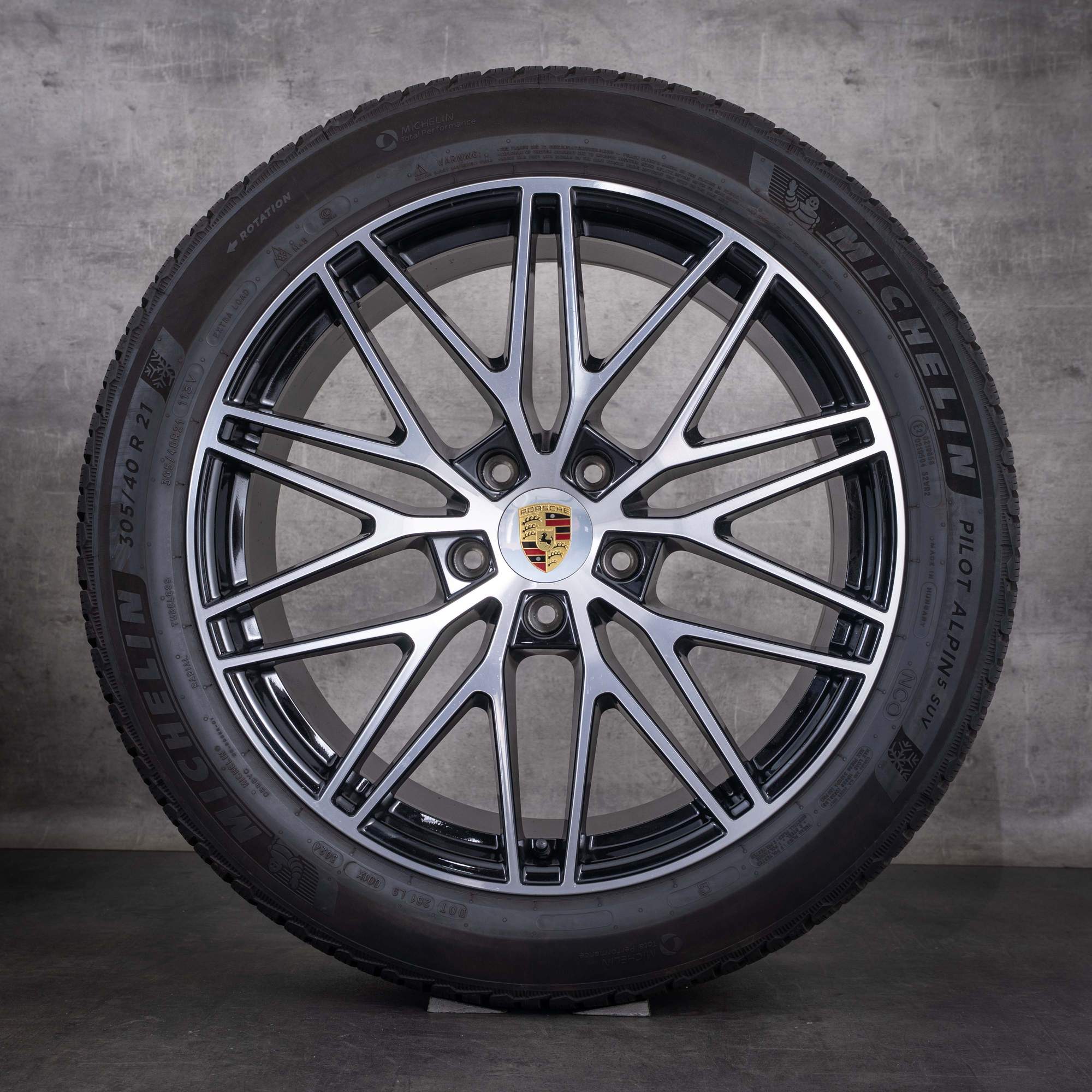 Original Porsche Cayenne Winterräder 21 Zoll 9YA II E3 Felgen RS Spyder 9Y0044603C schwarz front glanzgedreht