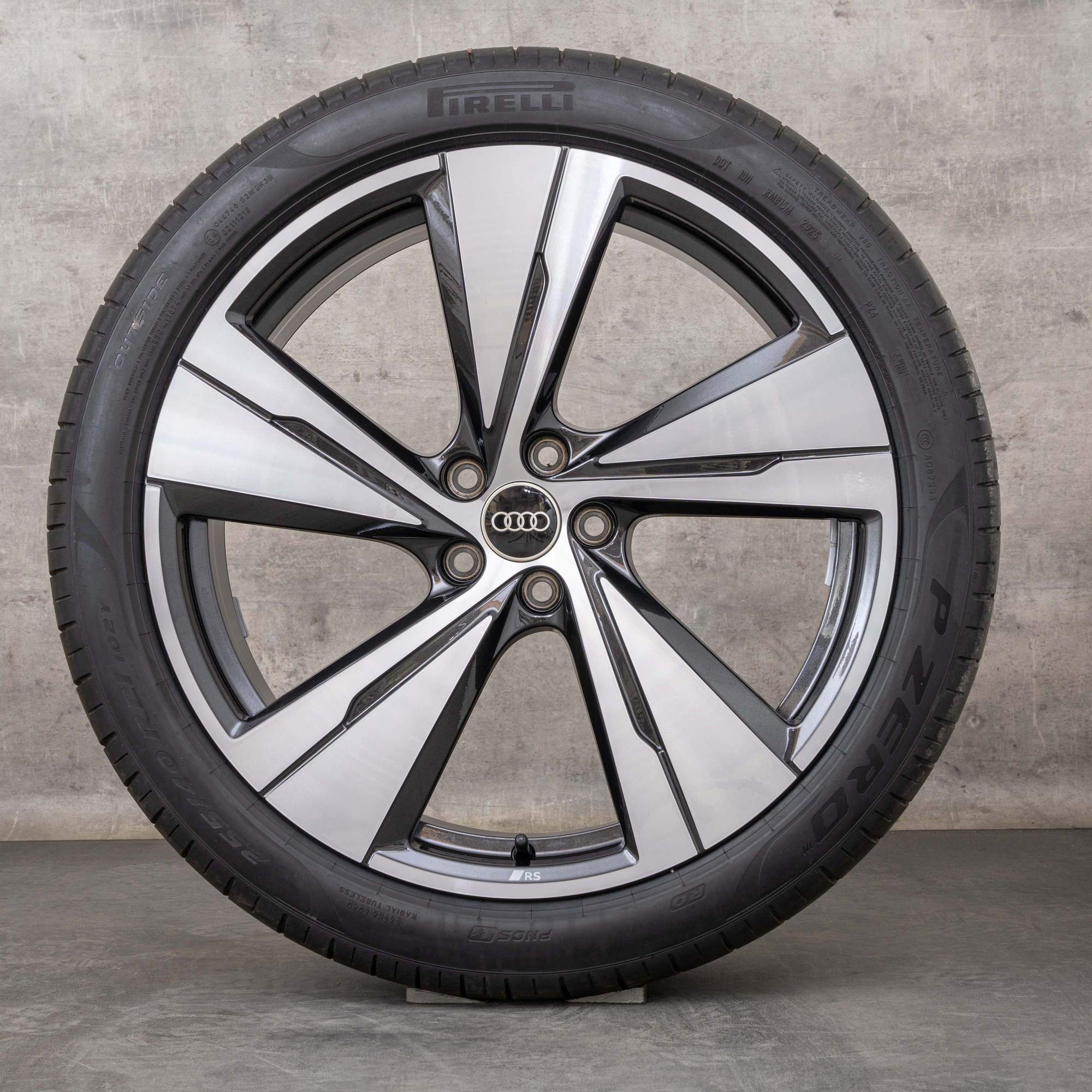 Oryginalne koła zimowe Audi Q5 SQ5 21 cali FY GU felgi 8MA601025N granit polerowany