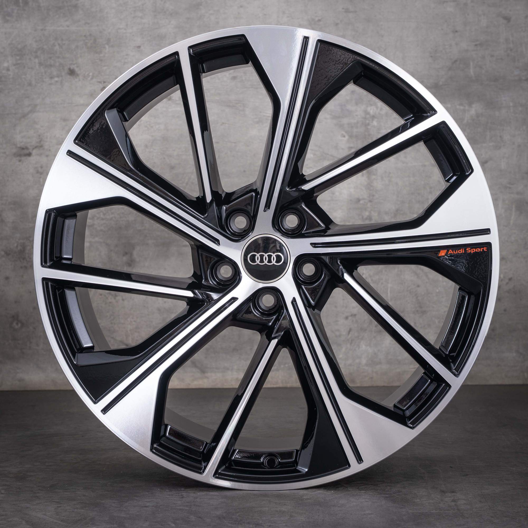 Oryginalne koła zimowe do Audi Q5 SQ5 felgi 21 cali FY nr kat. 80A601025BQ czarne z efektem diamond cut NOWE