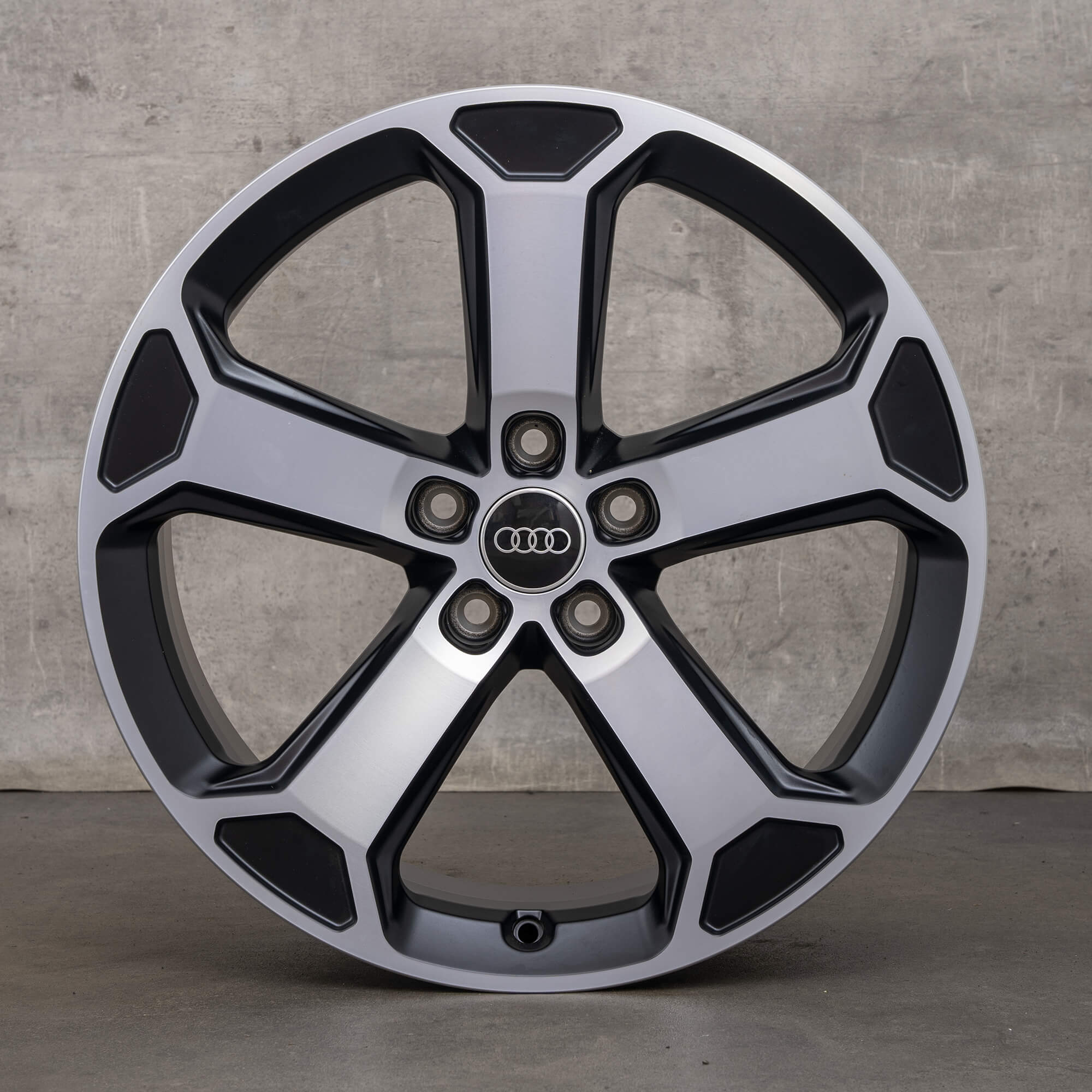 Alkuperäiset Aidot Audi Q2 SQ2 -vanteet 19 tuuman GA 81A071499 mustat mattapeilipintaiset vanteet musta