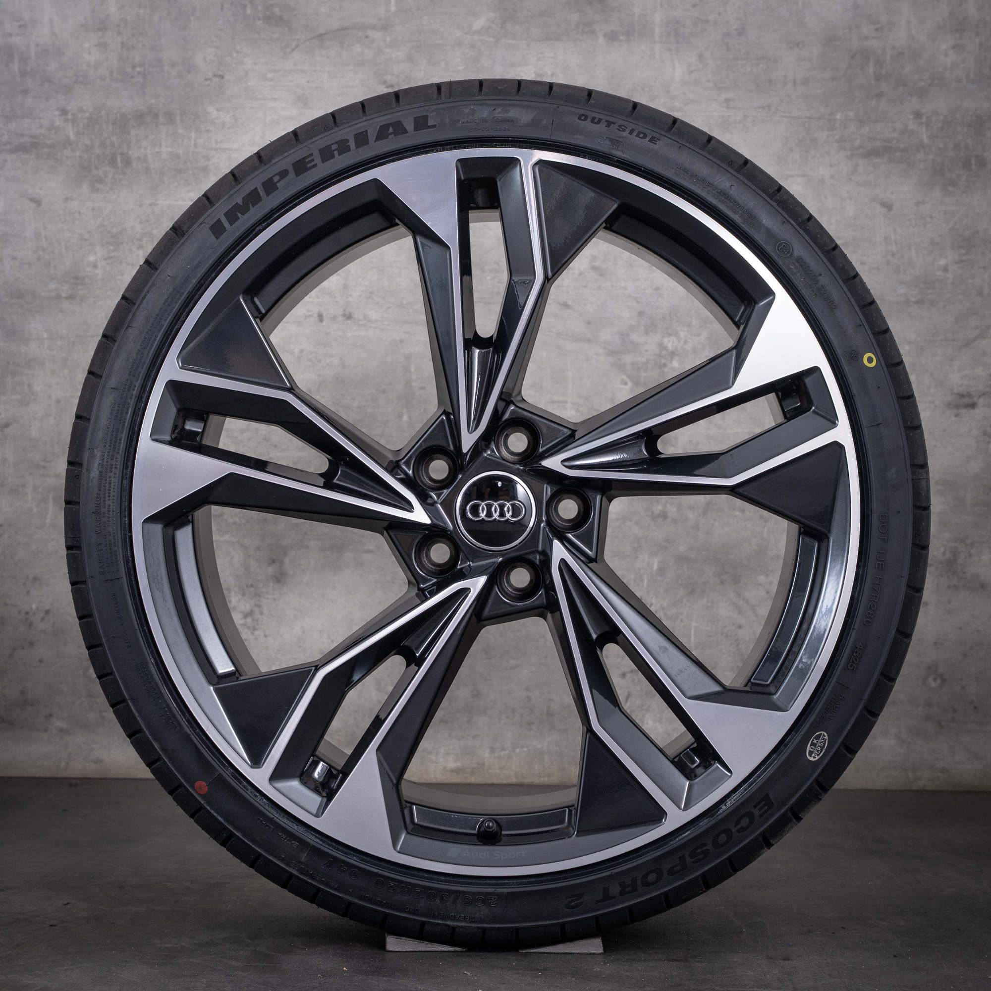 Jantes originais Audi A5 S5 para pneus de inverno de 20 polegadas F5 8W B9 com design poligonal 8W0601025EQ acabamento granito diamantado