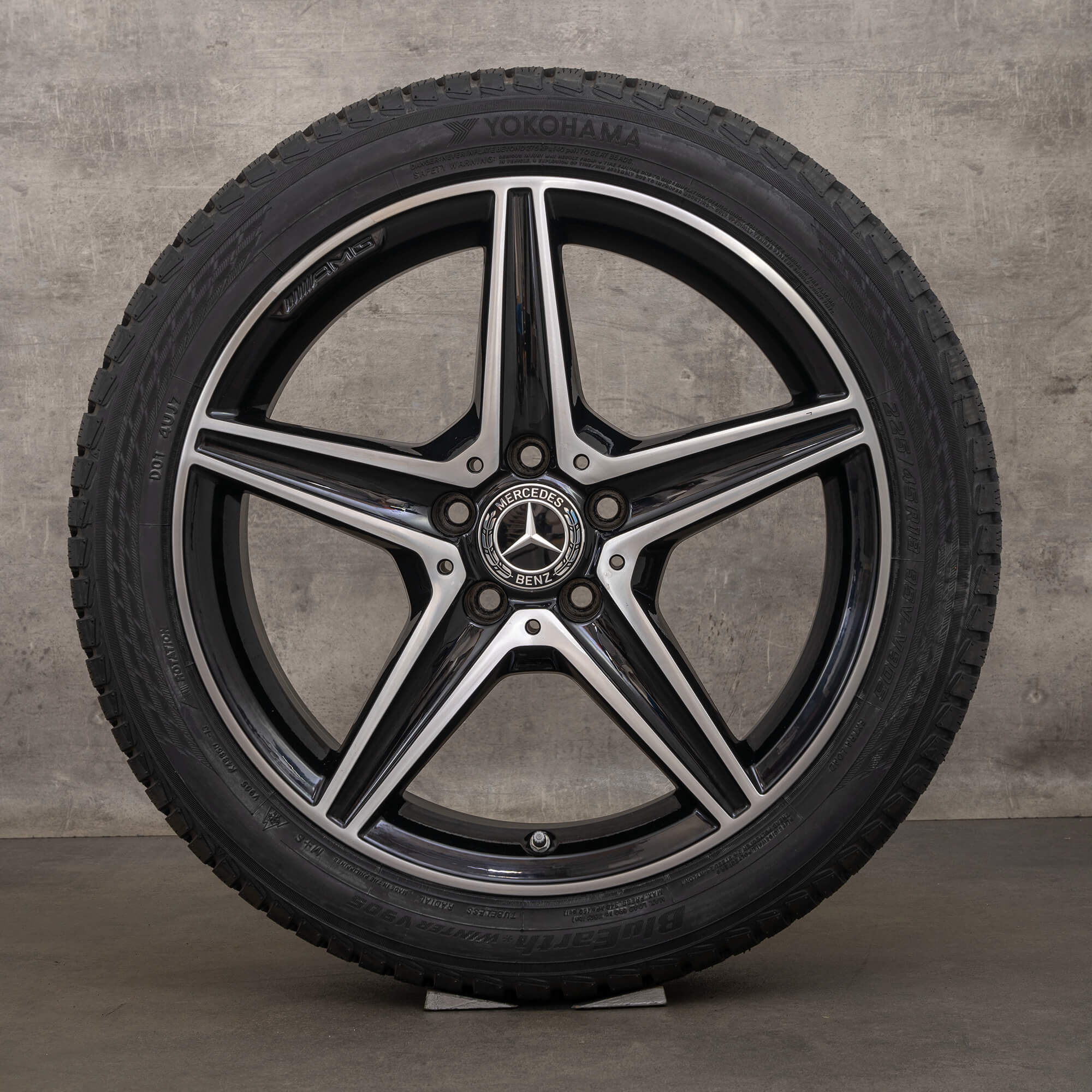 Llantas deportivas originales AMG Mercedes Clase C C43 C450 de 18 pulgadas W205 S205 C205 A205 invierno A2054014800 A2054011100 Neumáticos negros