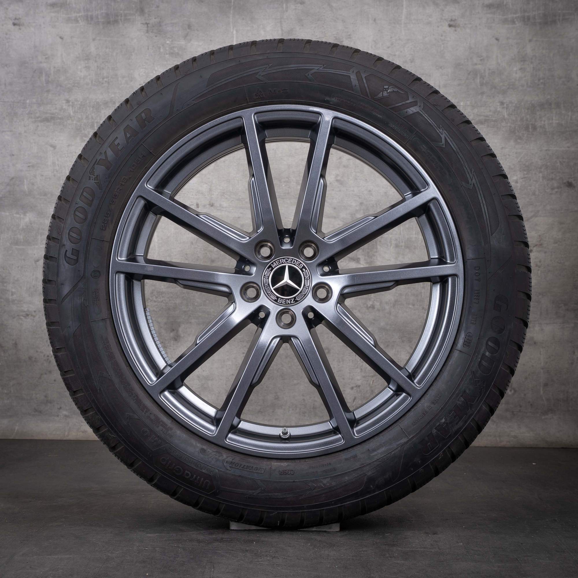 Originale Mercedes-Benz EQE vinterhjul 19 tommer SUV X294 felger A2944010400 tremolitgrå
