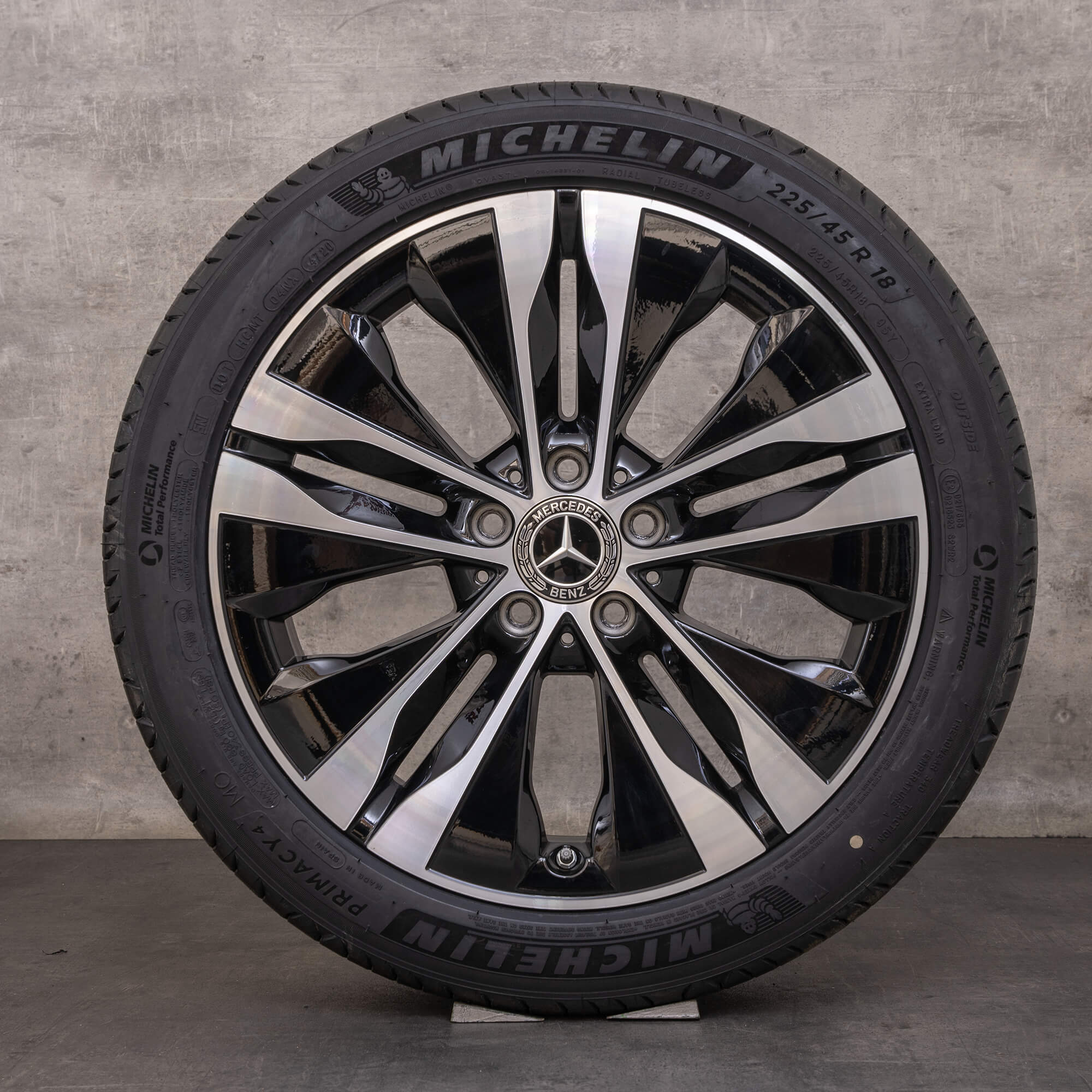 Alkuperäiset Mercedes Benz C-sarjan Hybridit-vanteet 18 tuuman W206 S206 C300e C300de C400e kesäpyörät A2064017300 A2064011400 musta kiillotettu