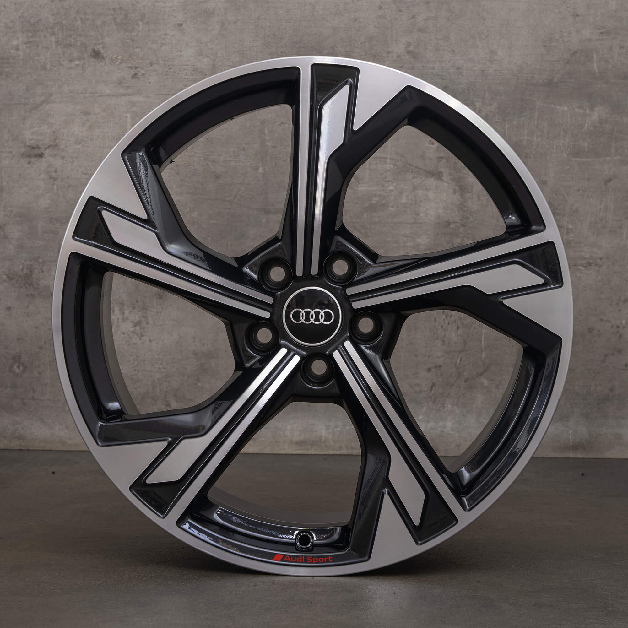 Original Audi A4 S4 Felgen 19 Zoll B9 8W 8W0601025EM Flag schwarz glanzgedreht