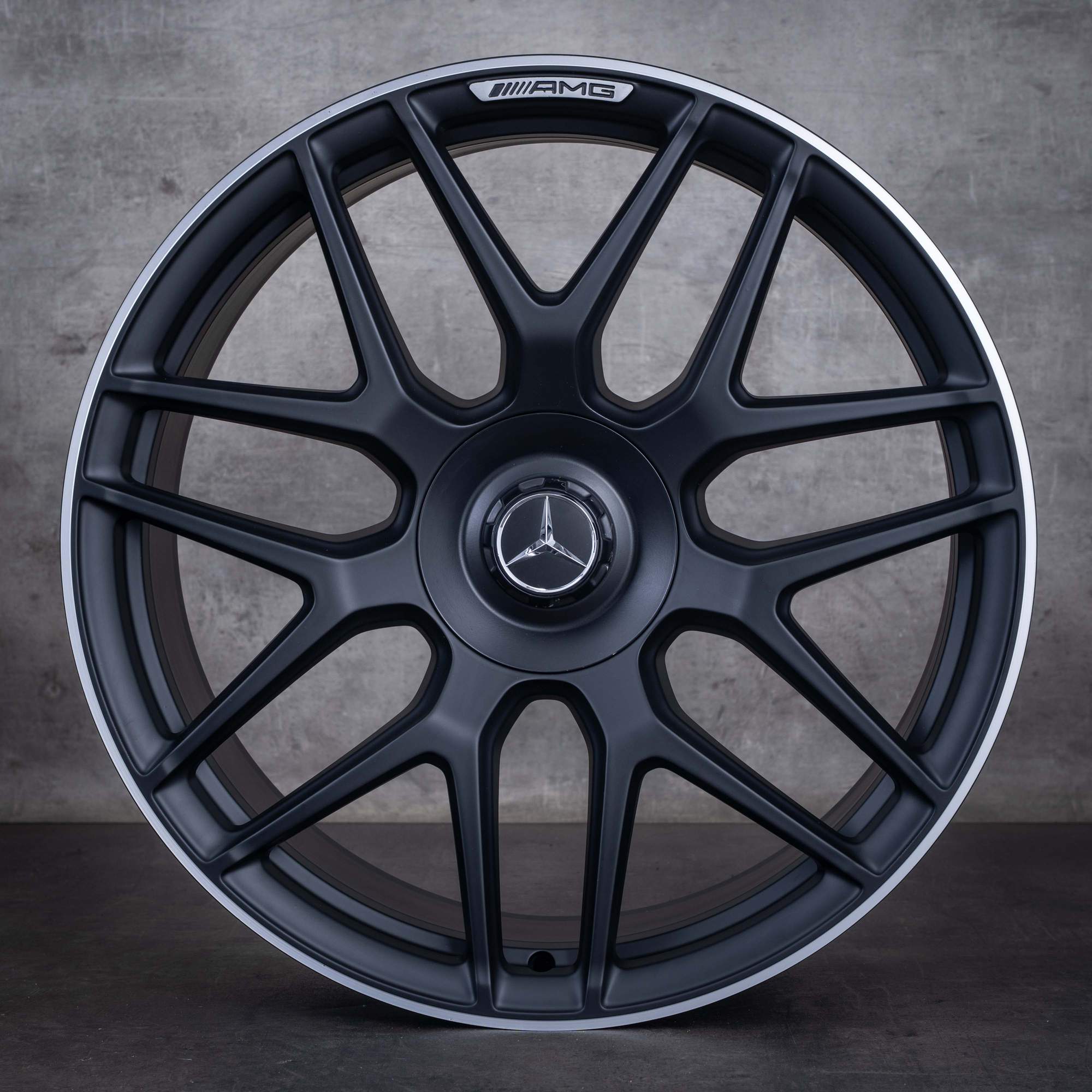 OEM Mercedes-Benz G-Class G63 AMG 22inch rims W465 W463A A4634012000 Matte Black Diamond Cut Edges NEW