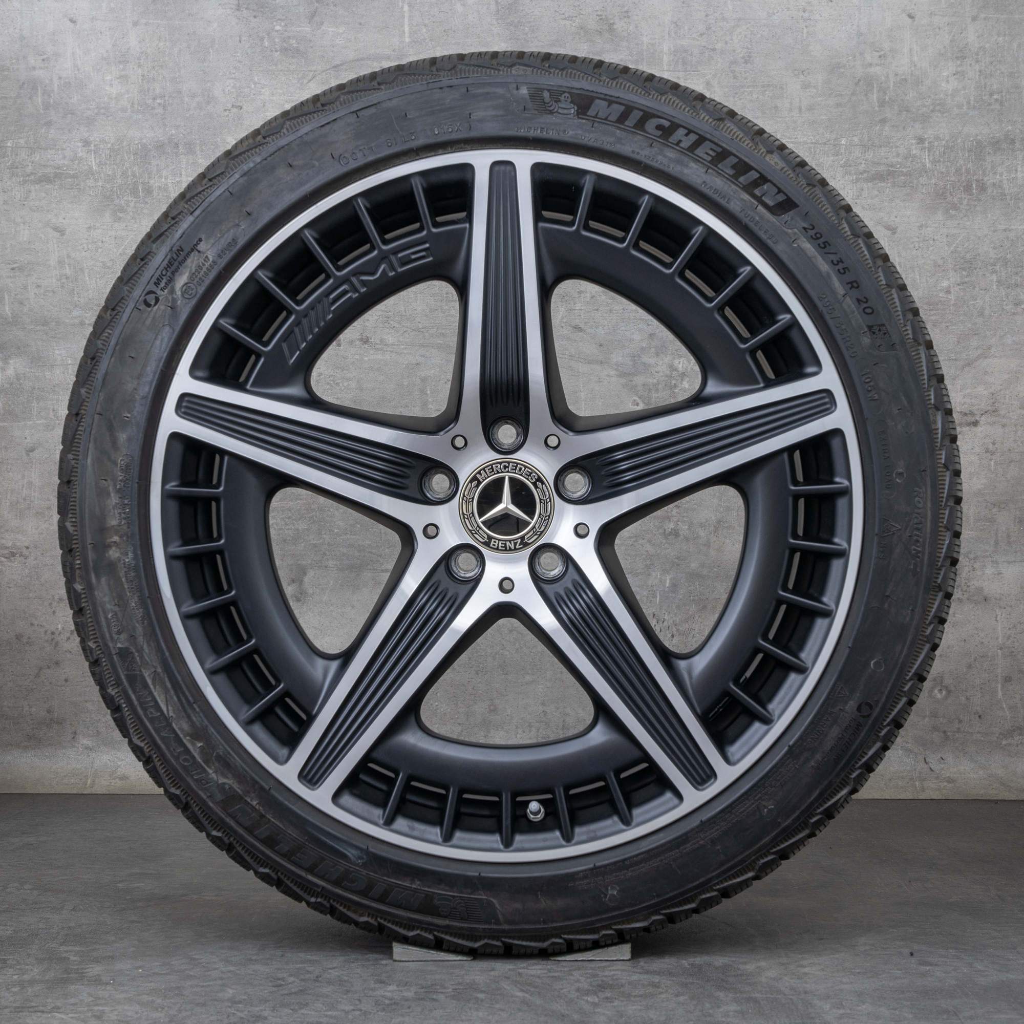 Oryginał Mercedes Benz EQE 43 53 AMG felgi 20 cali V295 letnie koła A2954012700 A2954012800 czarny mat polerowane