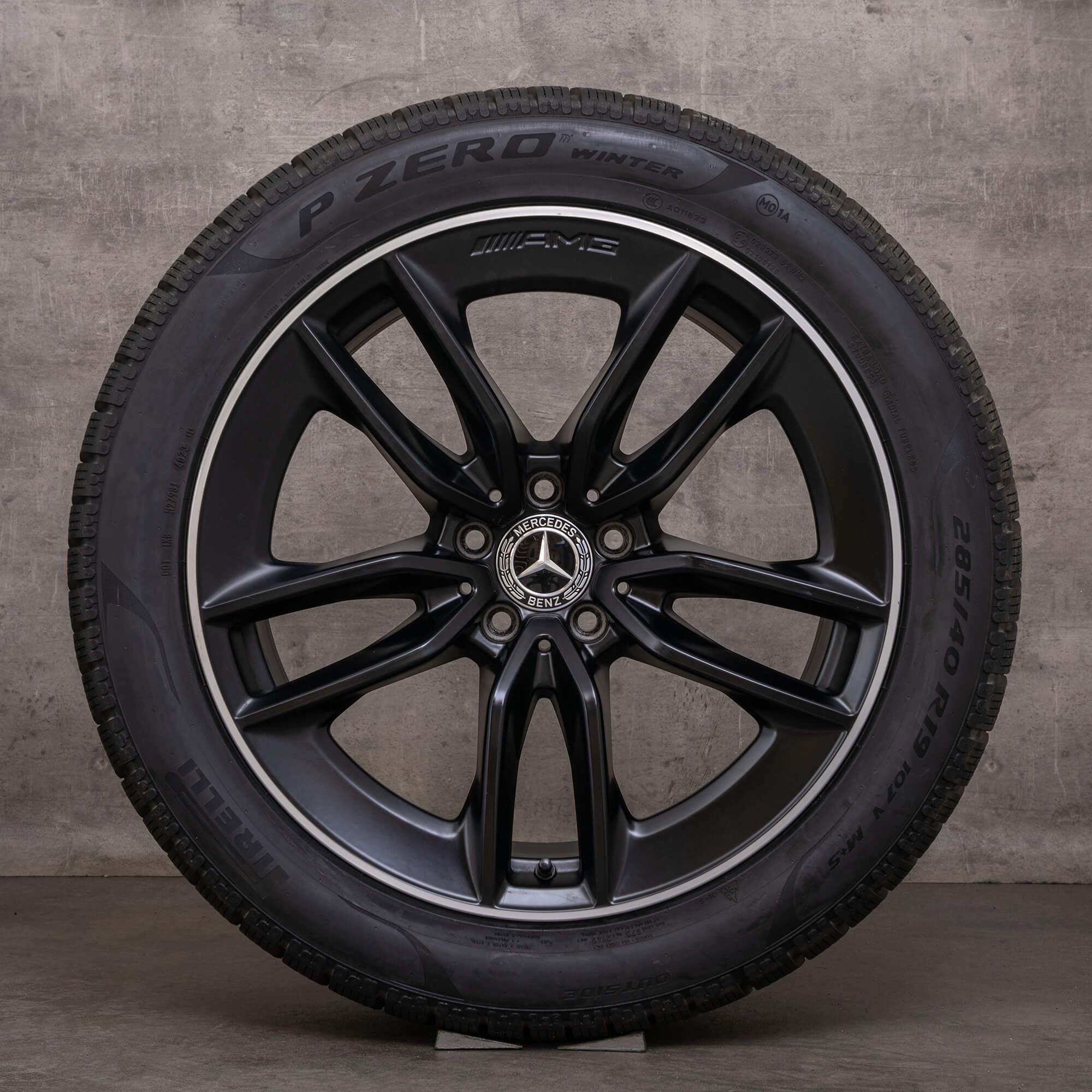 Originální 19 palcové disky Mercedes Benz AMG GT 43 53 63 & S 4Matic+ Winterrder X290 4-Trer A2904010200 černé matné lesklé soustružené