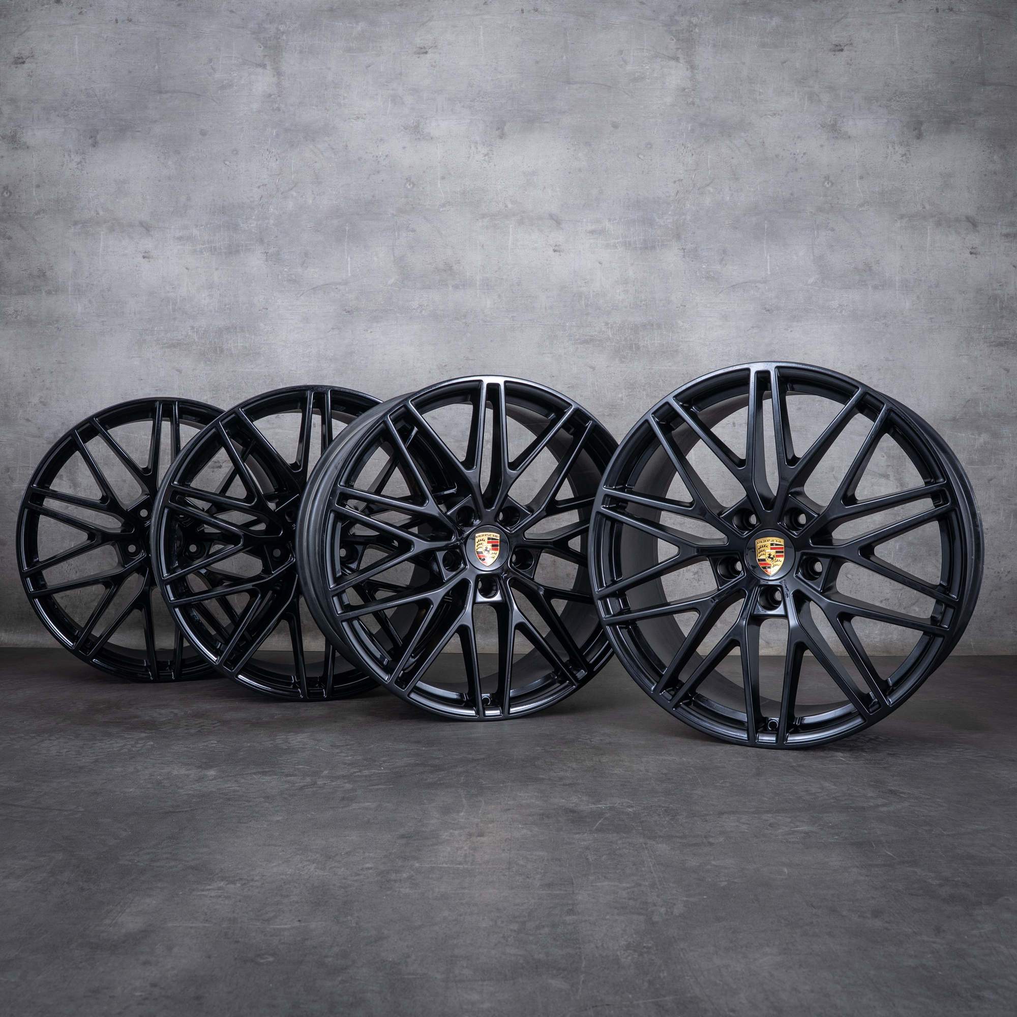 Original Porsche Cayenne Felgen 21 Zoll 9YA II E3 9Y0601025CD 9Y0601025CE RS Spyder schwarz glanz