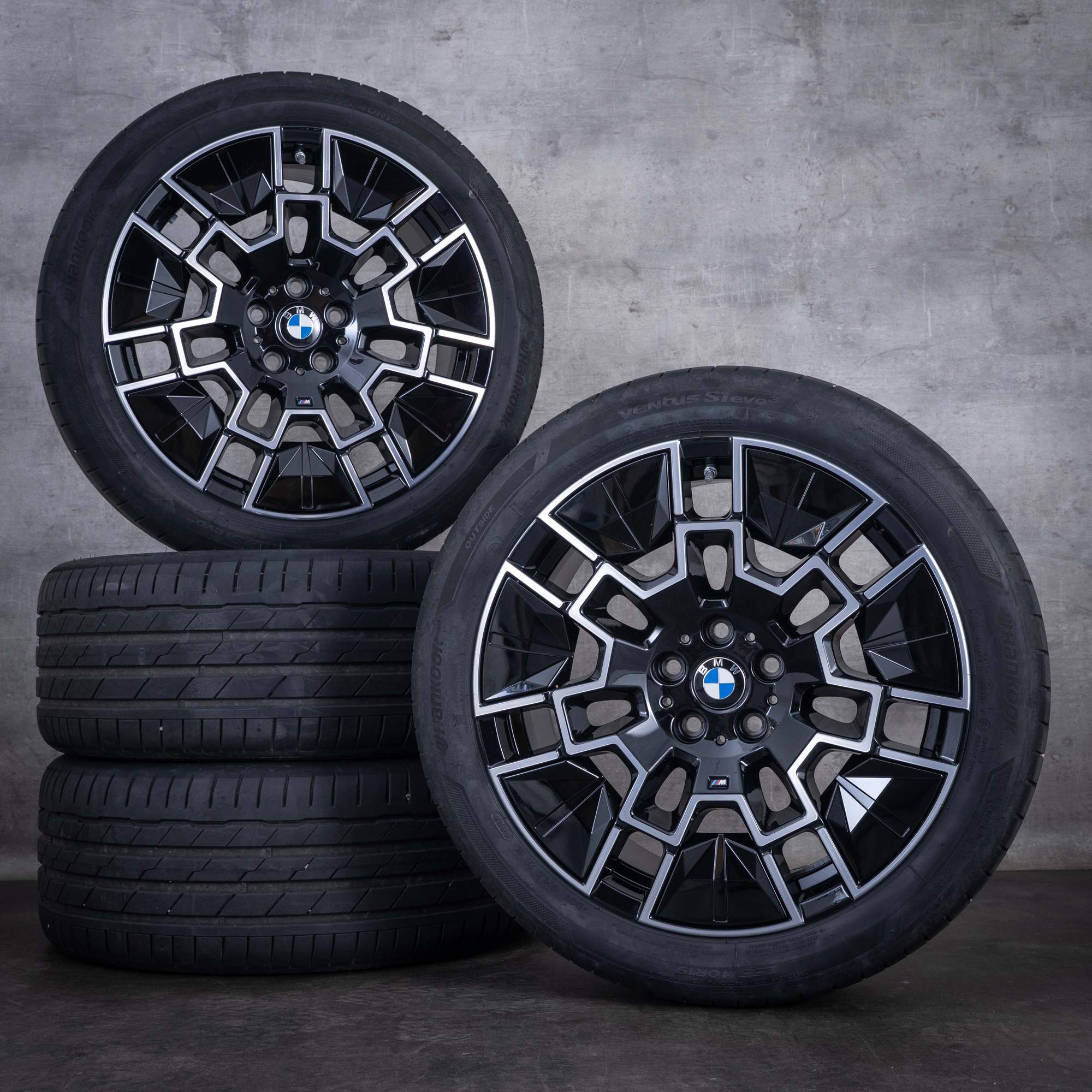 Original BMW 4er i4 Felgen 19 Zoll G26 Gran Coupé Sommerräder Styling 996 M Aerodynamik 5A576E8 5A576E9 jet black front glanzgedreht