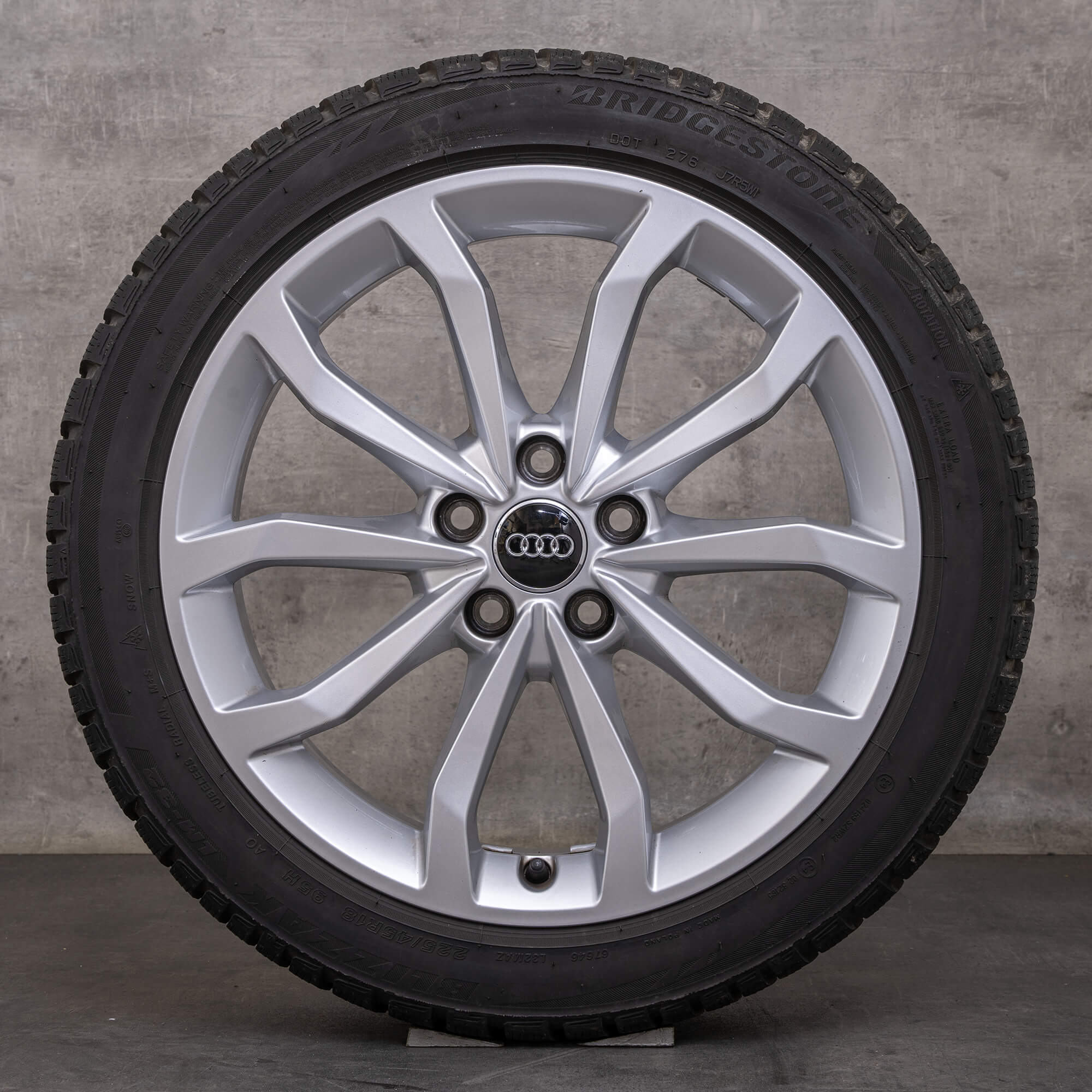 Alkuperäiset Audi A4 S4 talvirenkaat 18 tuuman B9 8W vanteet 8W0601025ED hopea kiiltävä