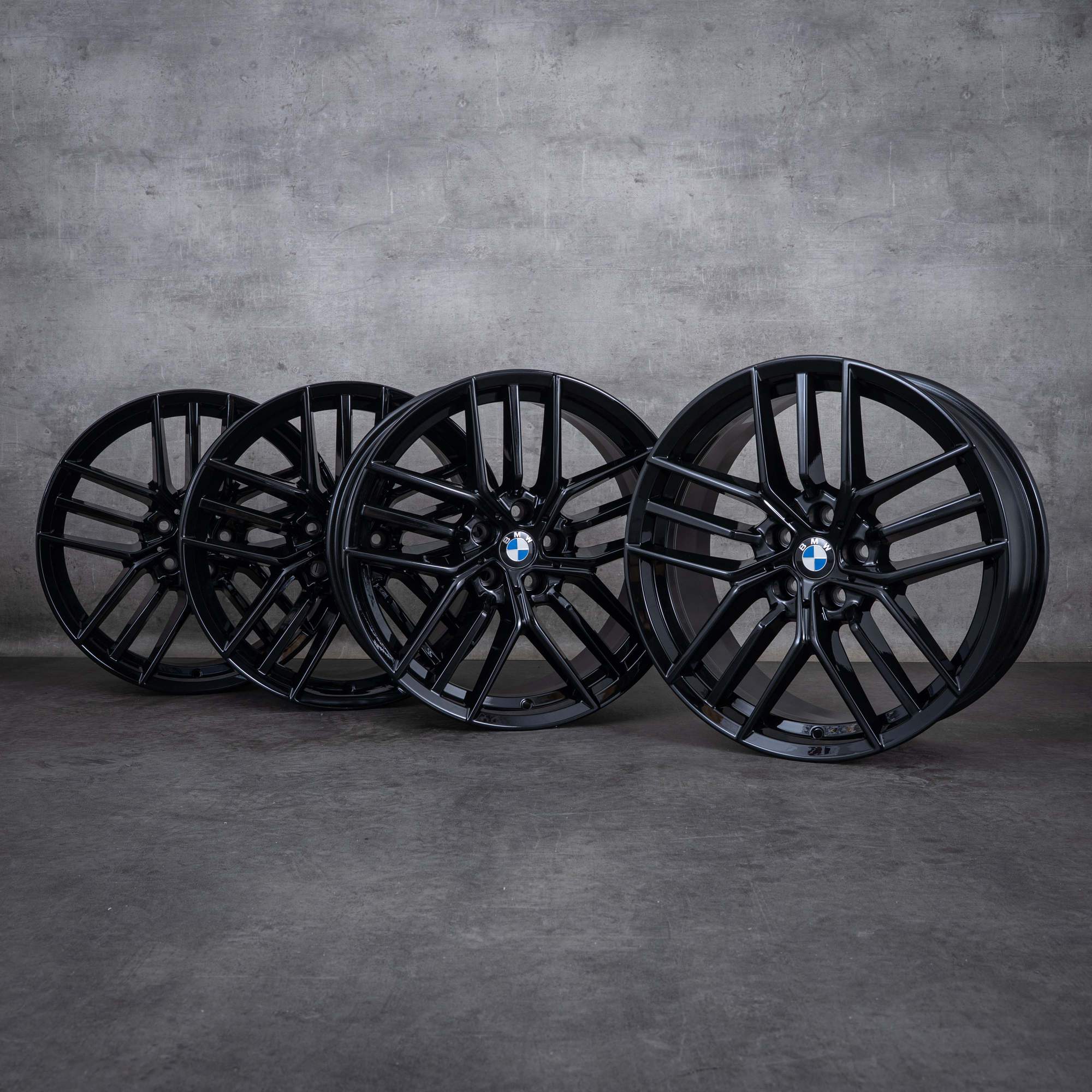 Oryginalne felgi BMW serii 5 i5 19 cali G60 G61 Styling 933 5A324D6 czarne błyszczące