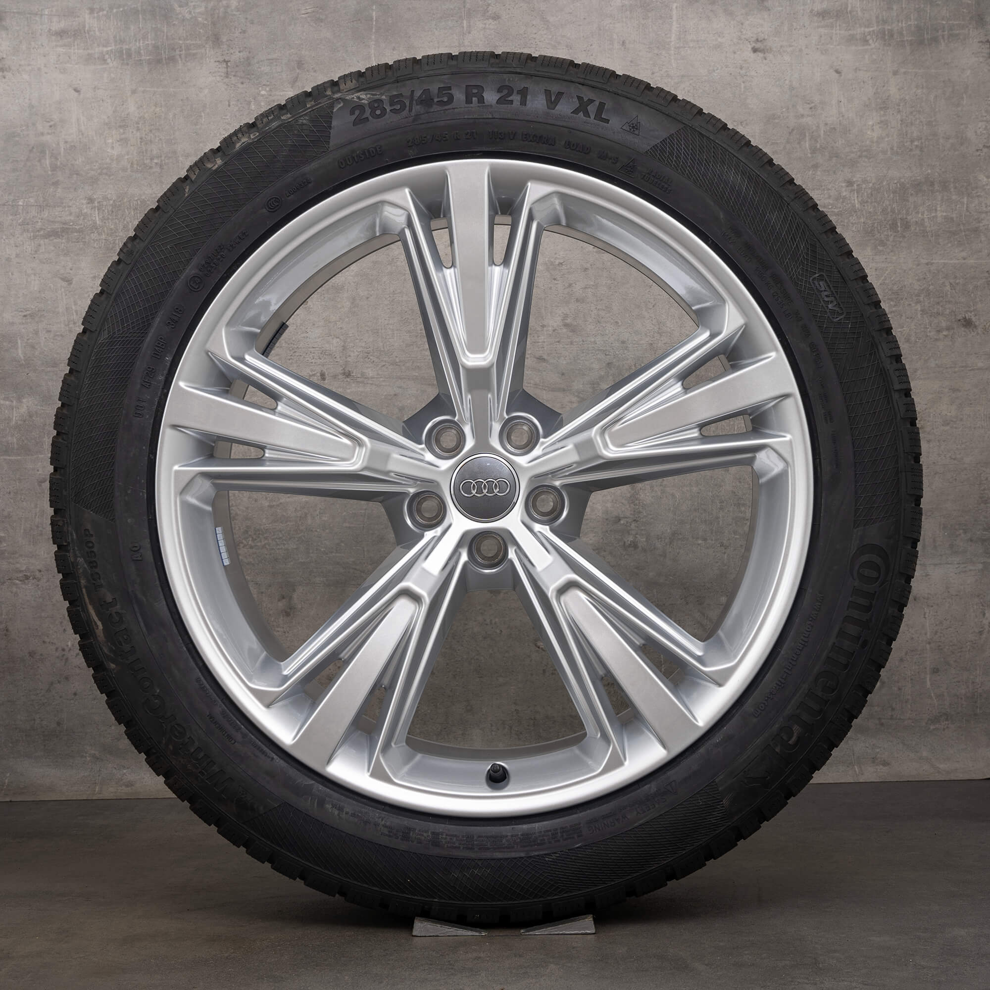 Audi Q8 SQ8 vinter komplette hjul vinterdæk 21 tommer fælge 4M8601025H