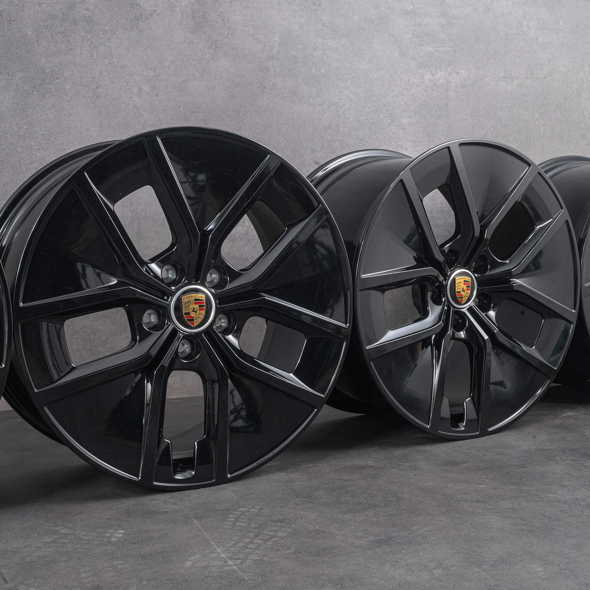 Jantes originales Porsche Taycan 21 pouces 9J1601025BS 9J1601025BT Aero Noir 041