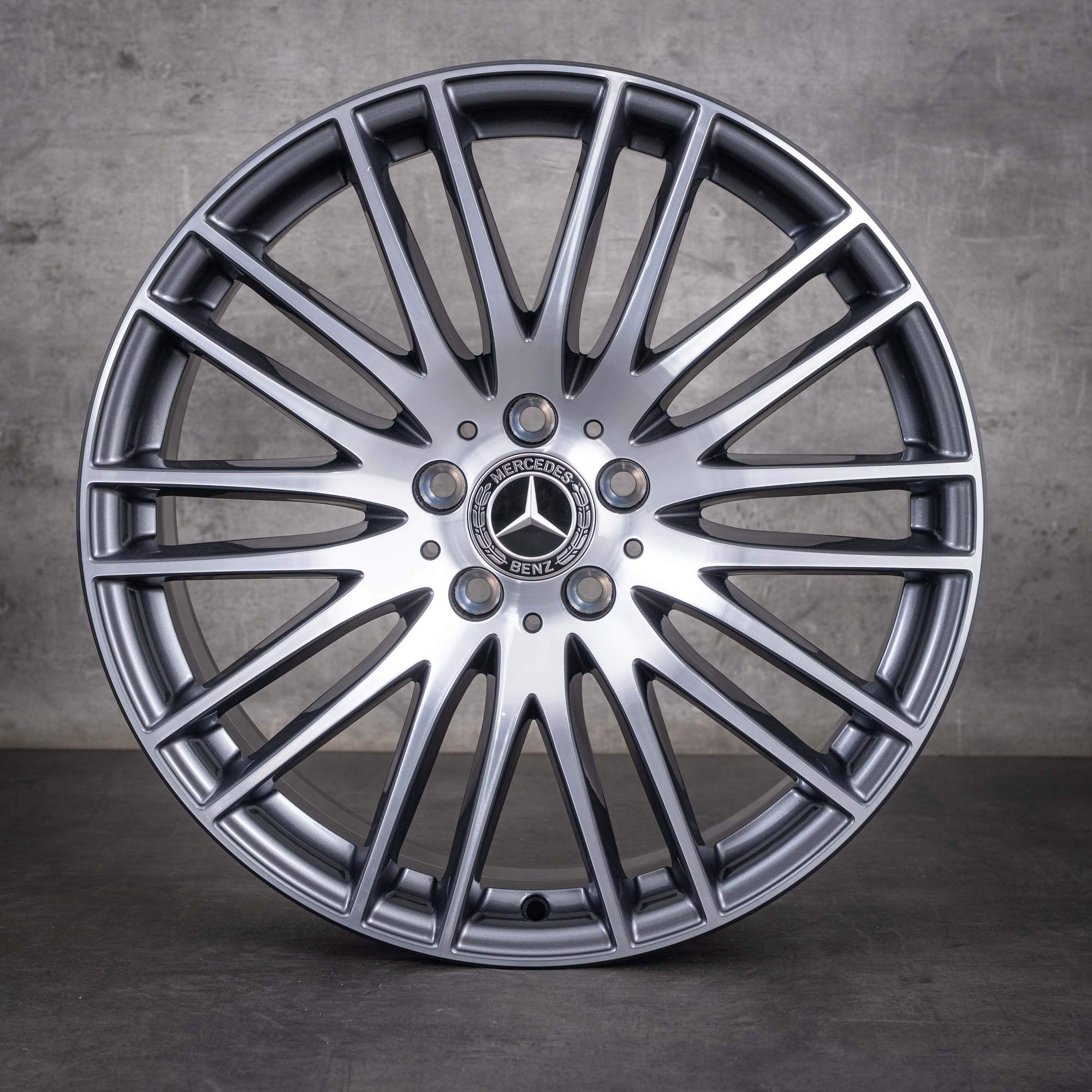 OEM Mercedes-Benz GLC 19inch rims X254 C254 A2544014900 Himalaya Gray Front diamond cut NEW