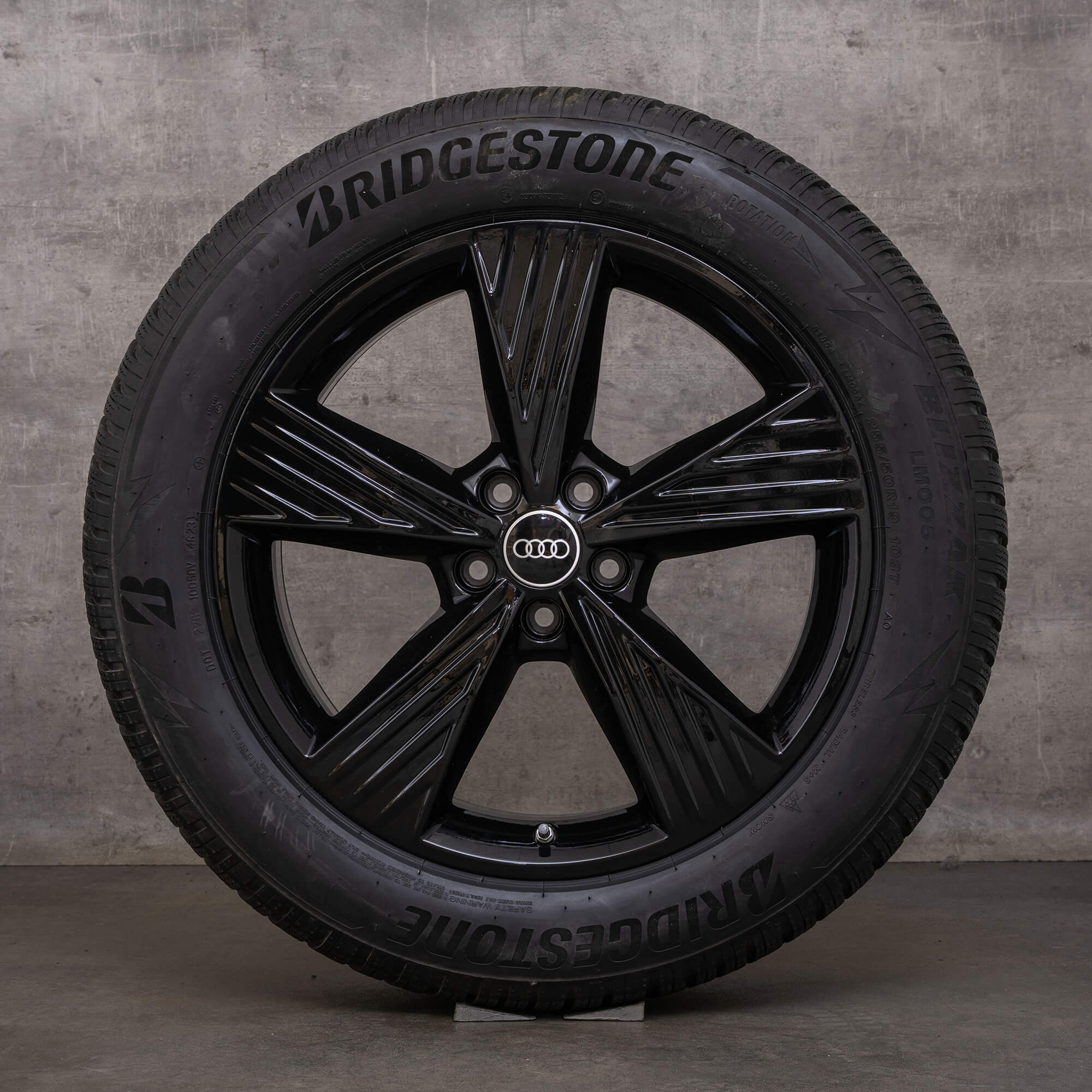 Original Audi Q4 e-tron Winterräder 19 Zoll Felgen Sportback 89A601025B schwarz hochglanz