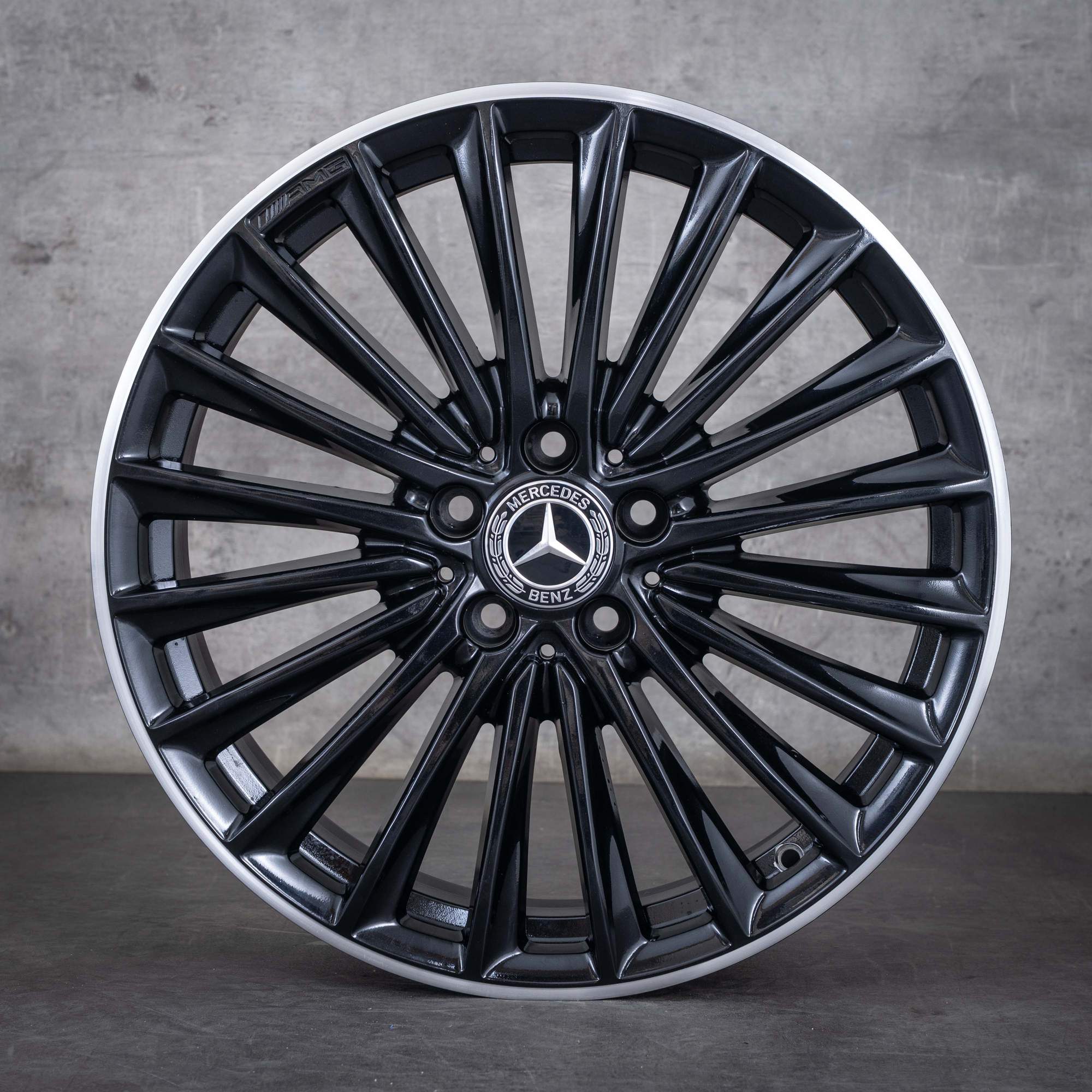 Alkuperäiset Mercedes Benz A-sarja CLA AMG vanteet 19 tuuman W177 V177 W247 C118 X118 A1774014200 musta kiillotettu