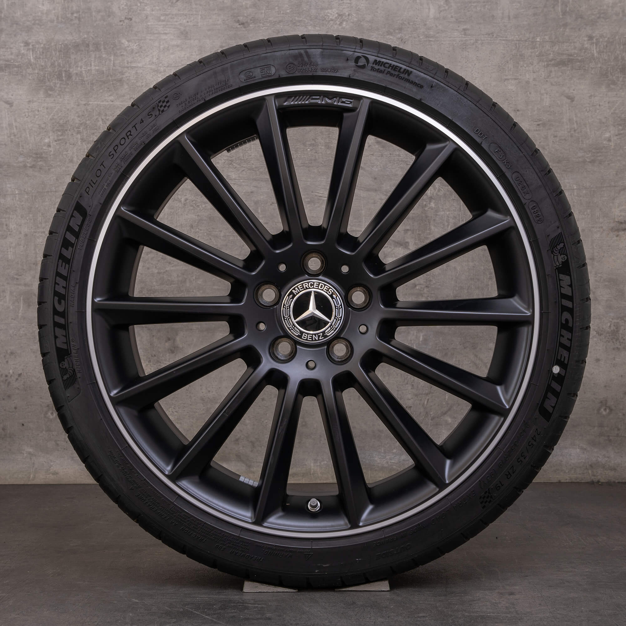 OEM Mercedes Benz CLA 35 AMG Rims 19 inch C118 X118 Summer wheels A1184010300 black matt glossy turned NEW