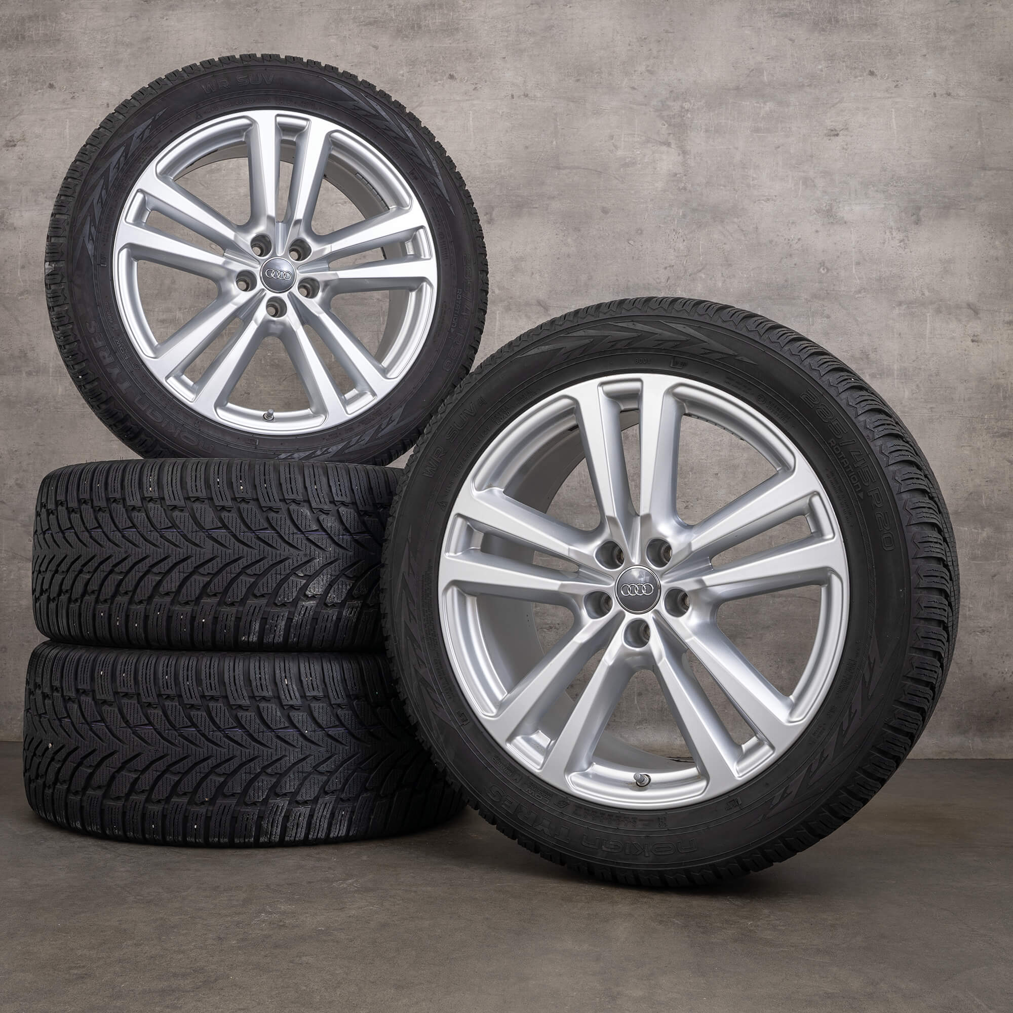 Original Audi Q7 SQ7 4M 20 Zoll Winterreifen 4M0601025H Felgen silber