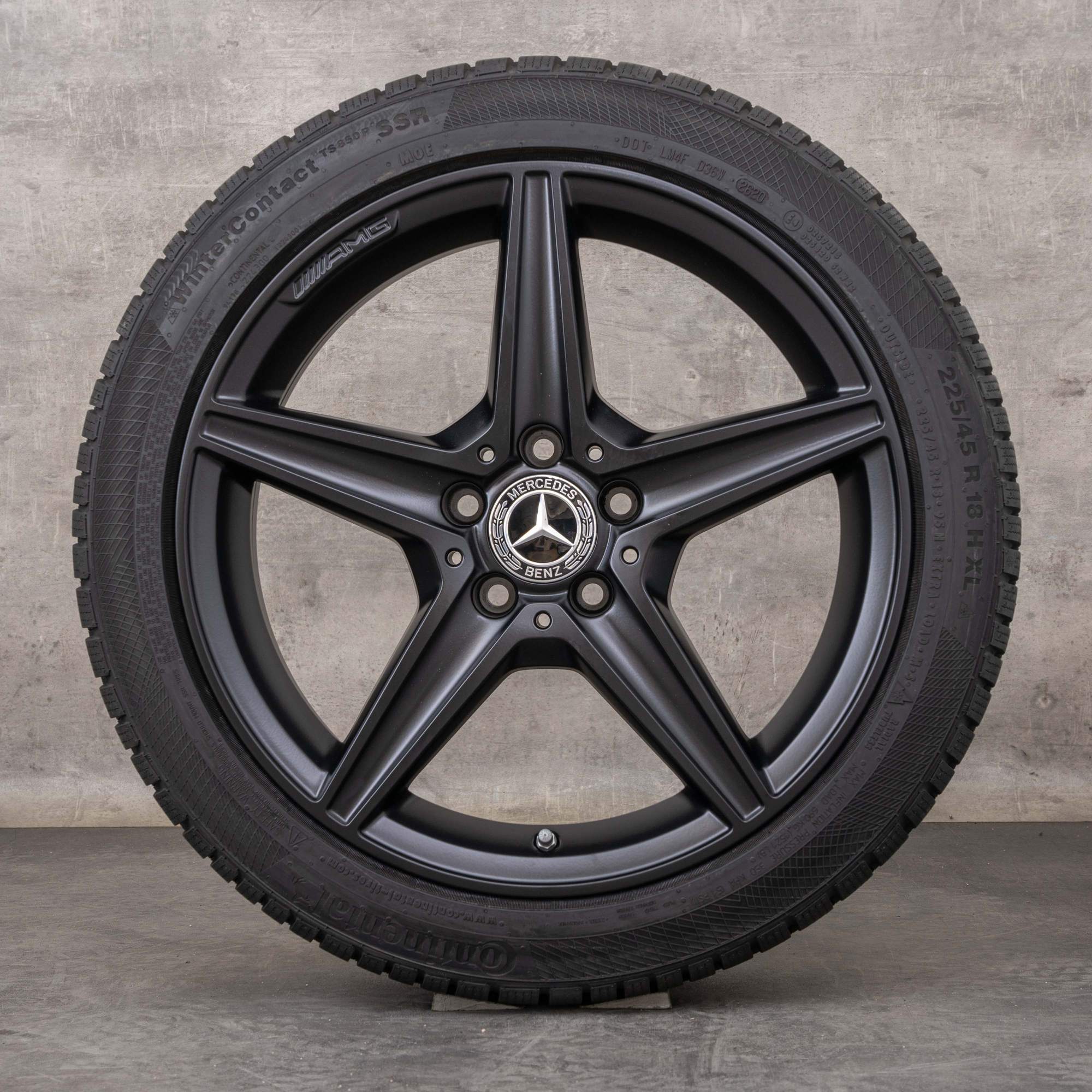 Oryginalne koła zimowe Mercedes Benz Klasa C AMG 18 cali W205 S205 C205 A205 Felgi A2054011100 czarny mat