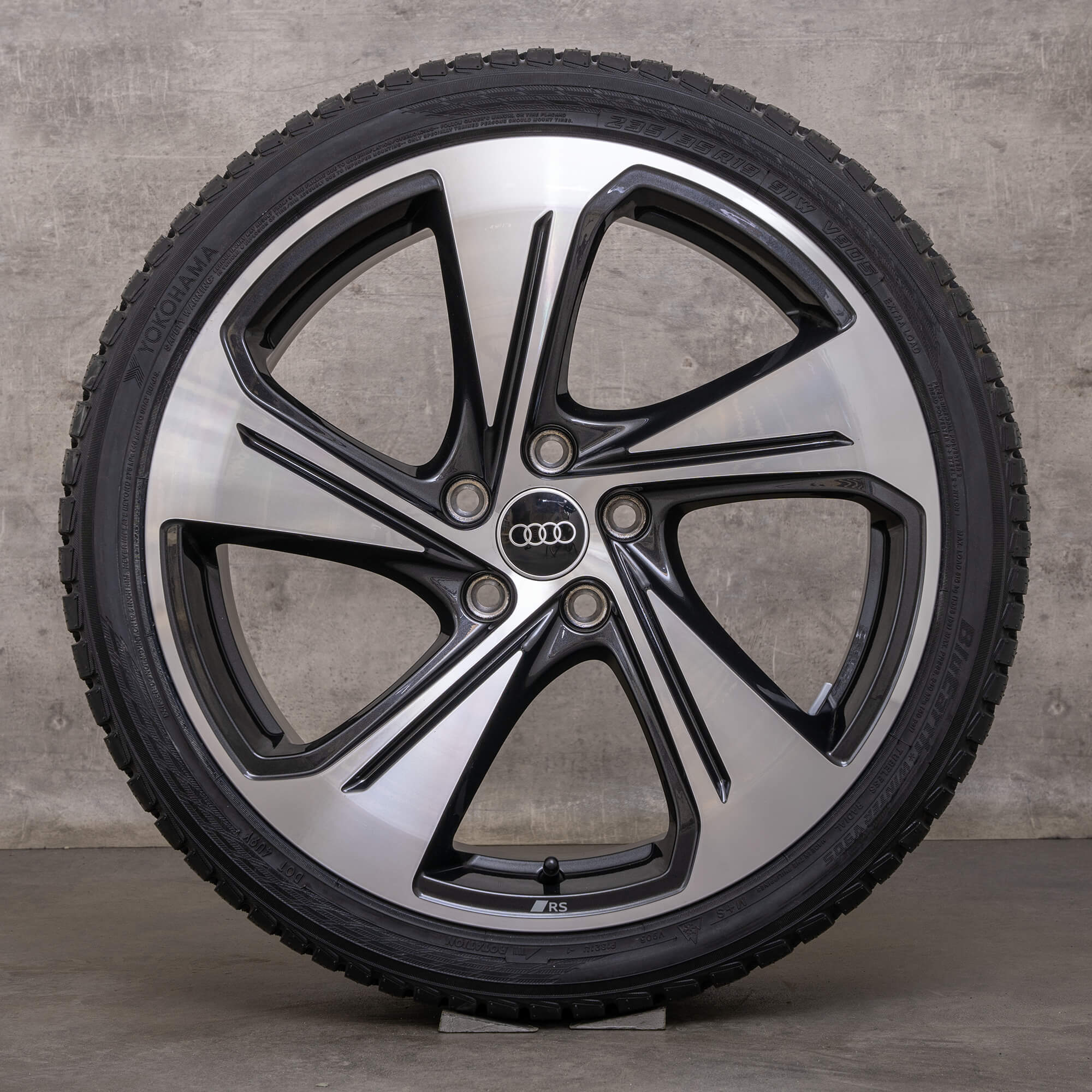OEM Audi A3 S3 winter wheels 19 inch 8Y 8V rims 8Y0601025CG black glossy turned