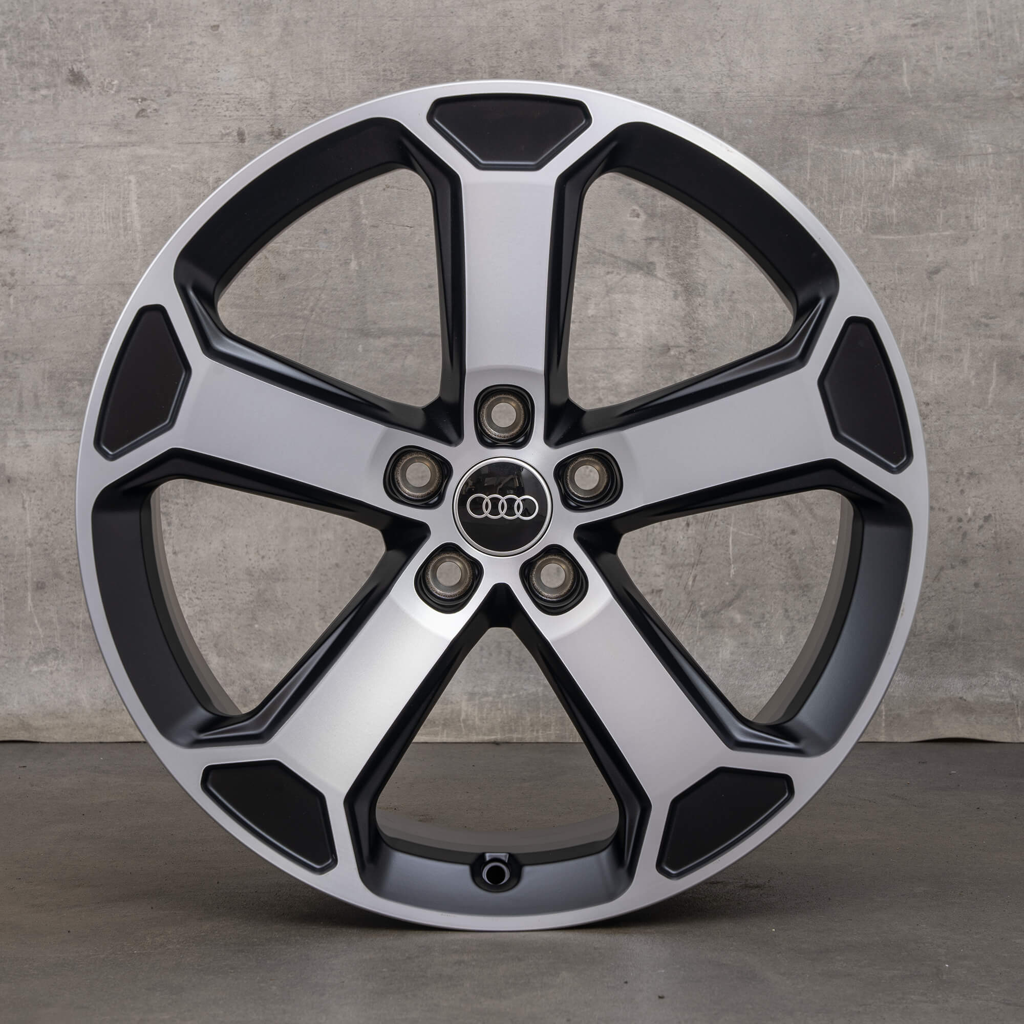 Alkuperäiset Aidot Audi Q2 SQ2 -vanteet 19 tuuman GA 81A071499 mustat mattapeilipintaiset vanteet musta