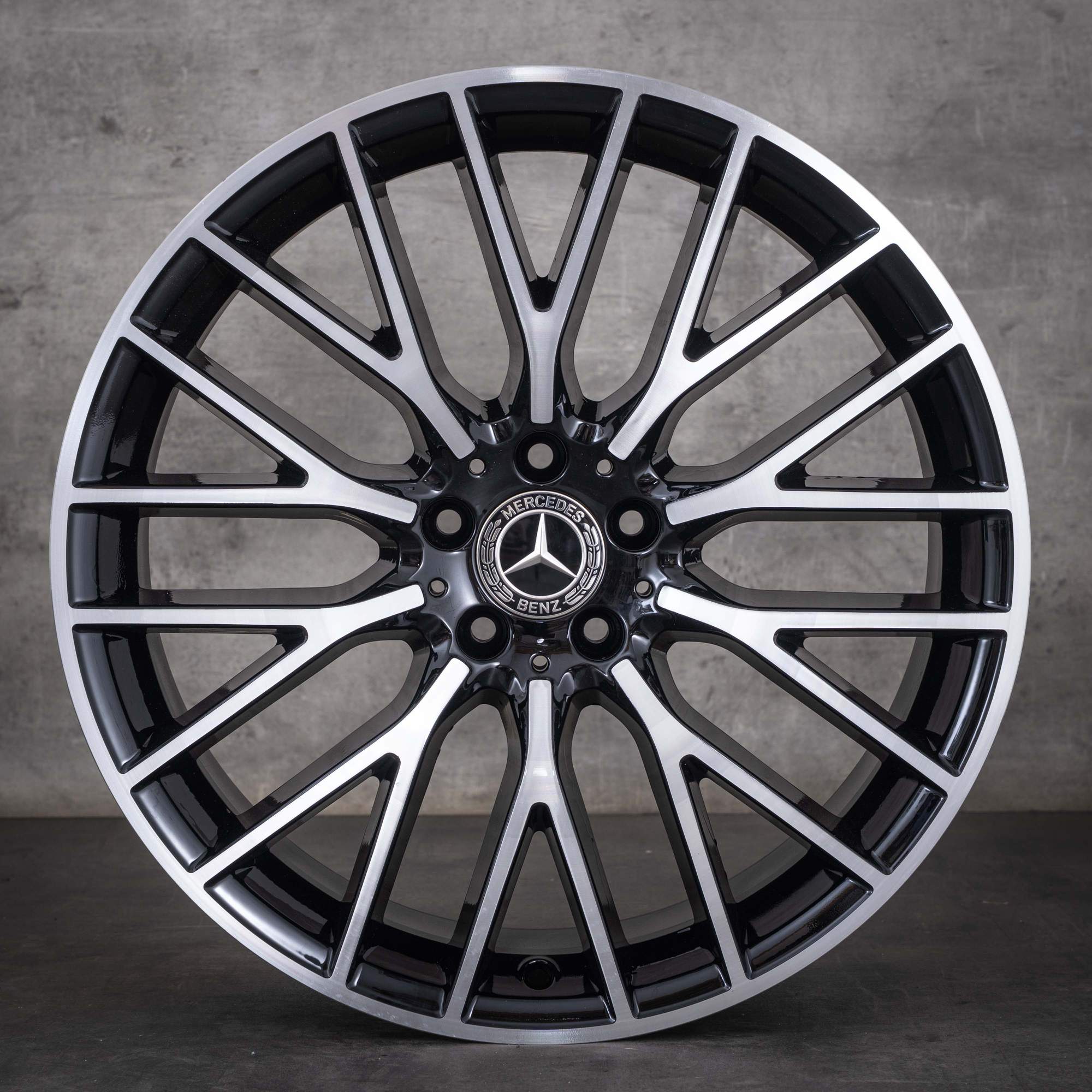 Originální disky Mercedes-Benz Třídy S 20 palců W223 V223 A2234013800, černé, s diamond cut povrchem