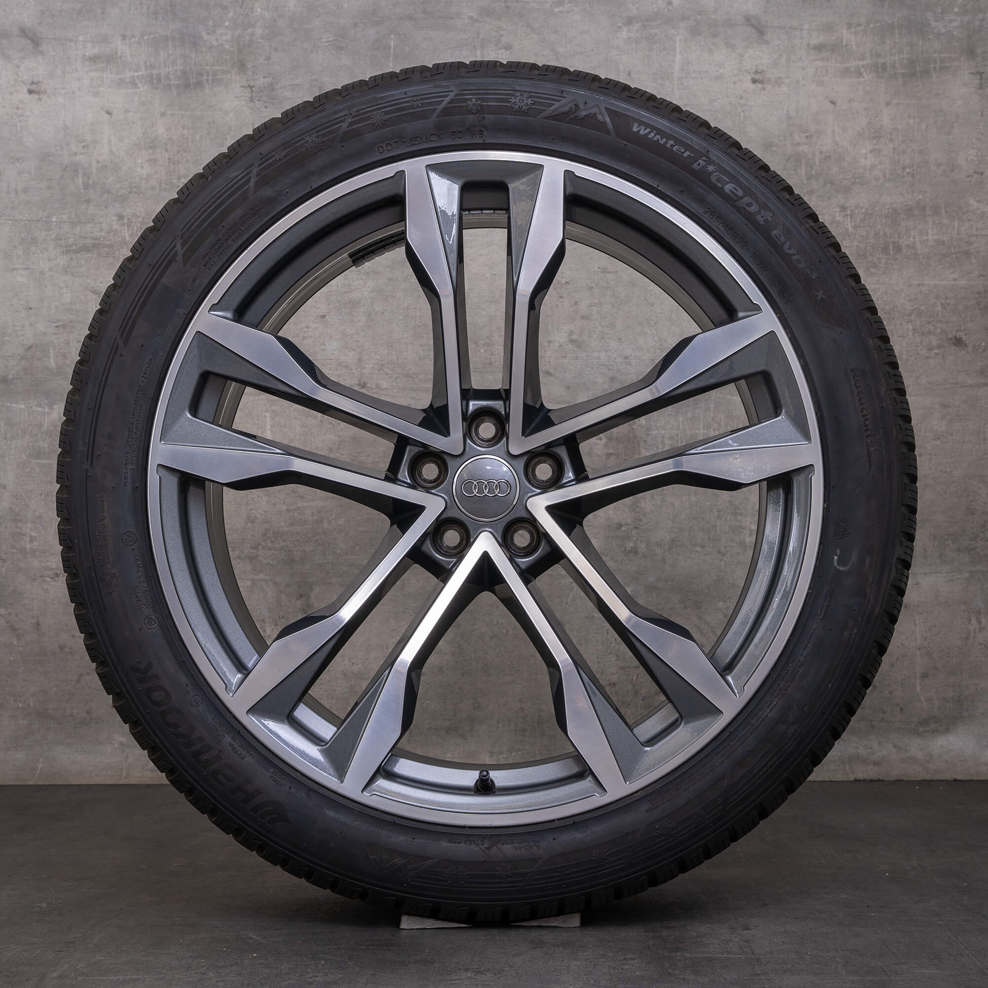 Original Audi Q8 SQ8 Winterräder 22 Zoll 4M8 Felgen 4M8601025J titan glanzgedreht