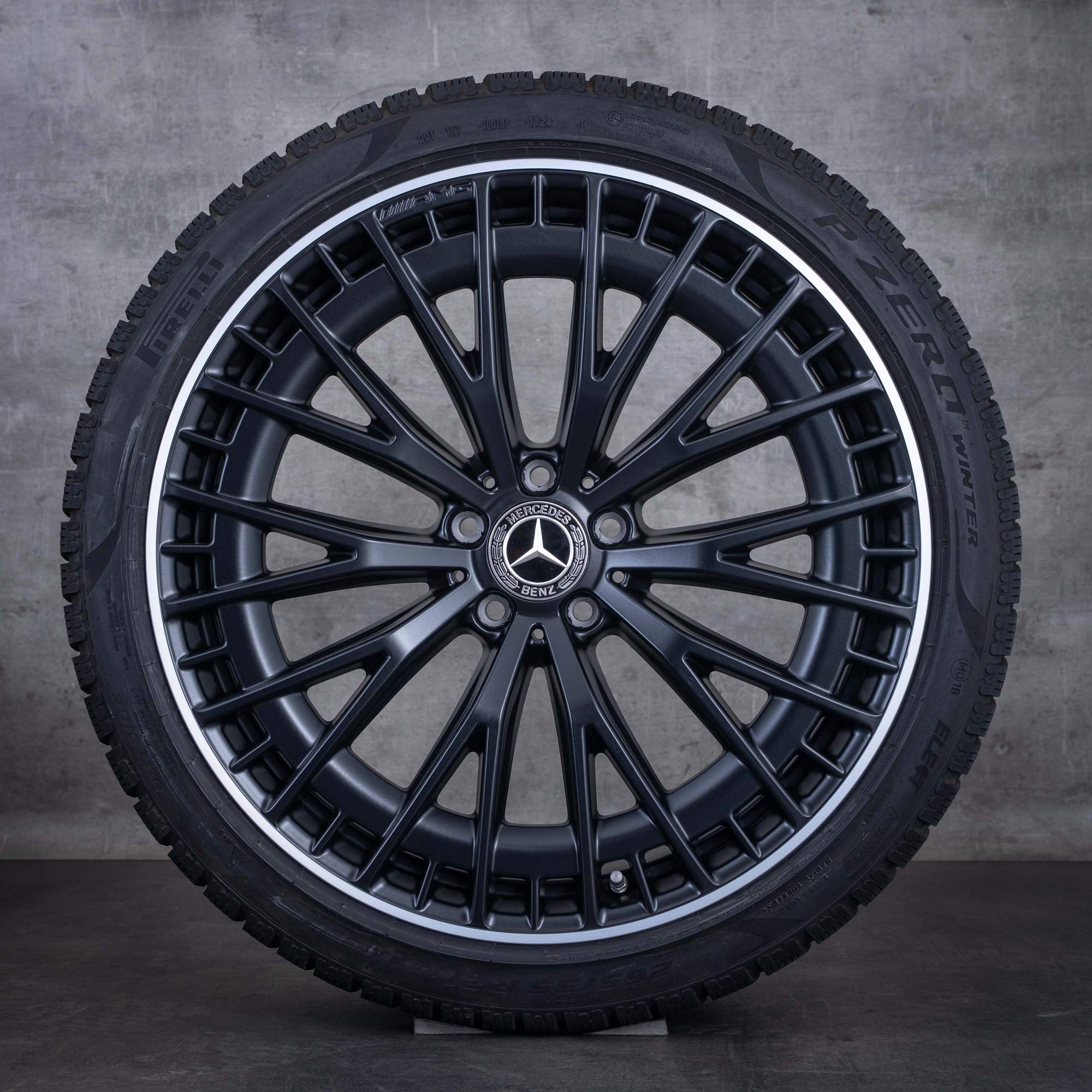 Roues hiver d'origine Mercedes-Benz EQE 43 53 AMG 21 pouces V295 4Matic références A2954012900 A2954013000 noir mat avec jantes diamantées