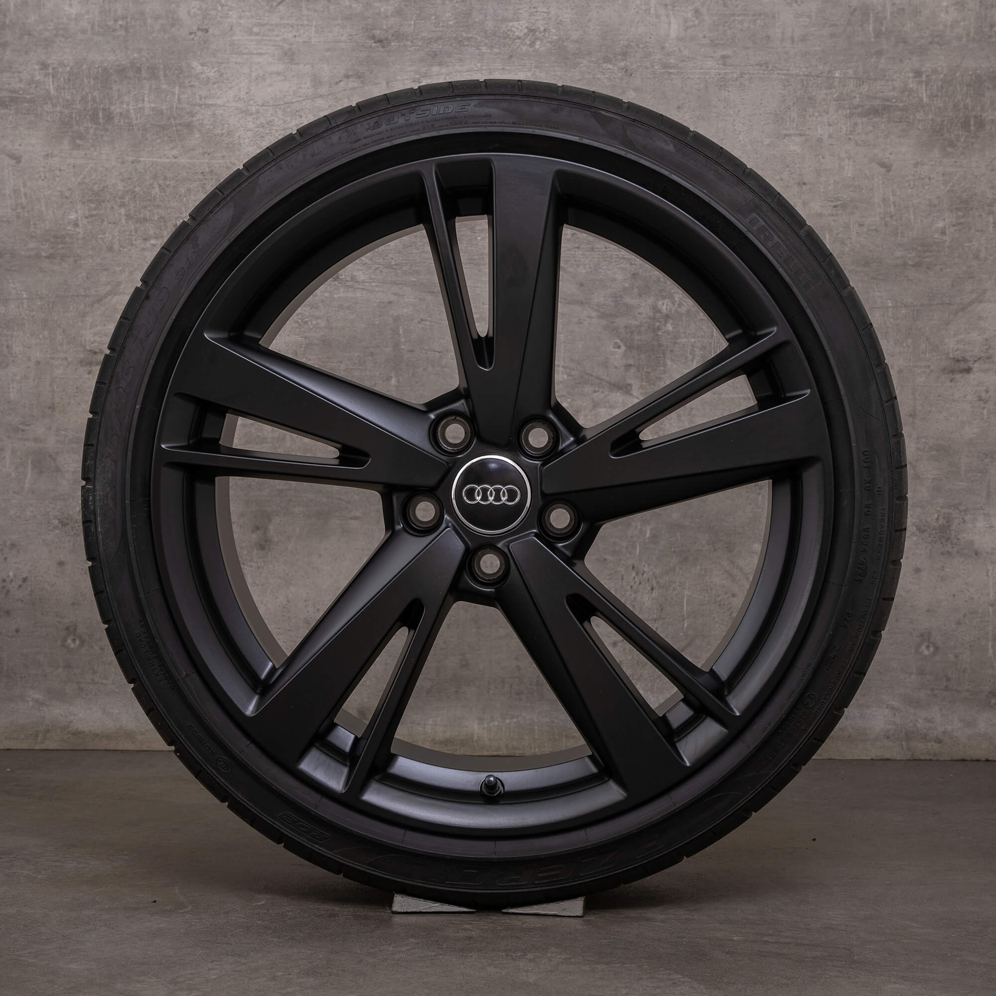 Original Audi RS3 fälgar 19 tum 8V Sommerrder 8V0601025EM 8V0601025EJ svart matt