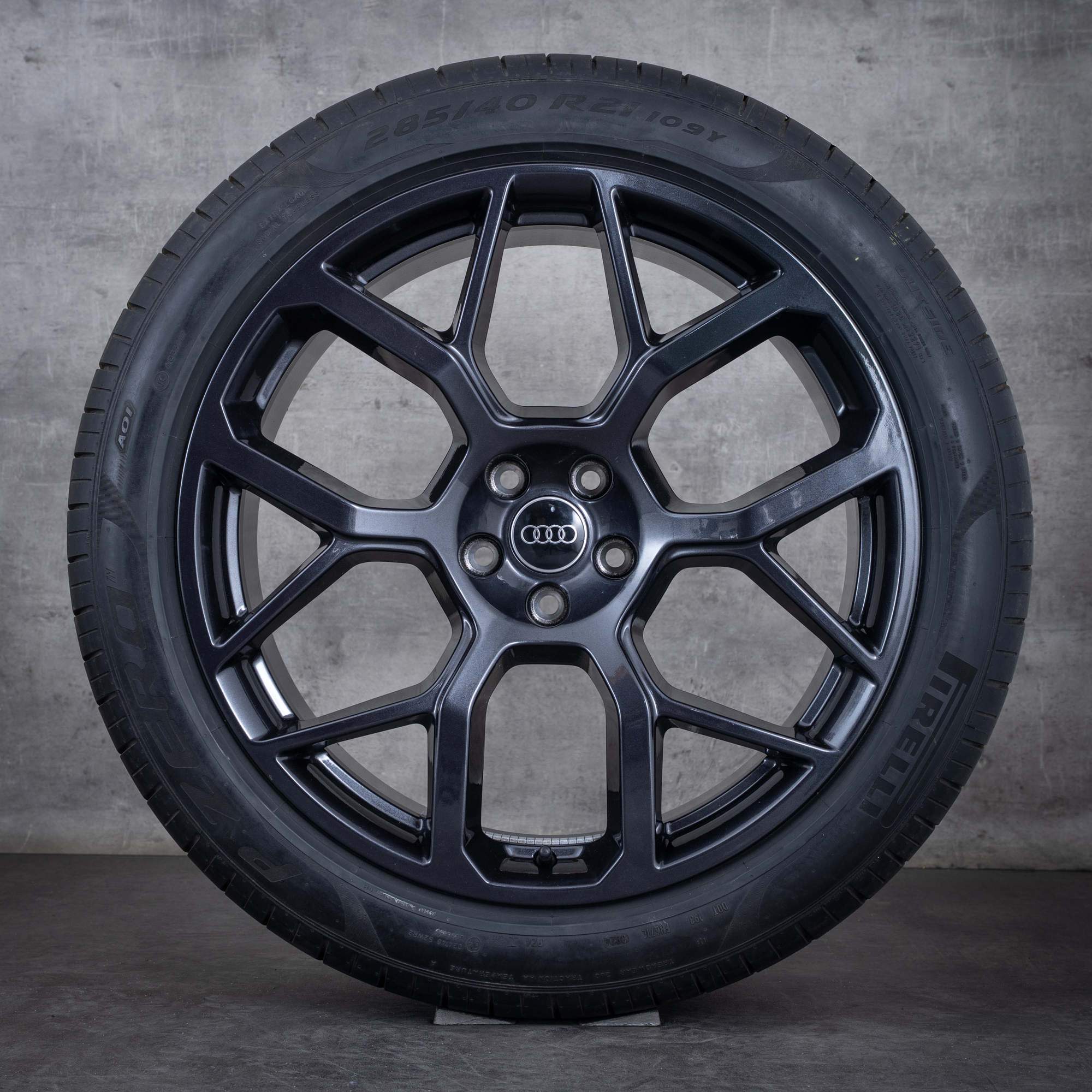 Oryginał Audi Q7 SQ7 felgi 21 cali 4M koła letnie 4M0601025DC granitowy połysk