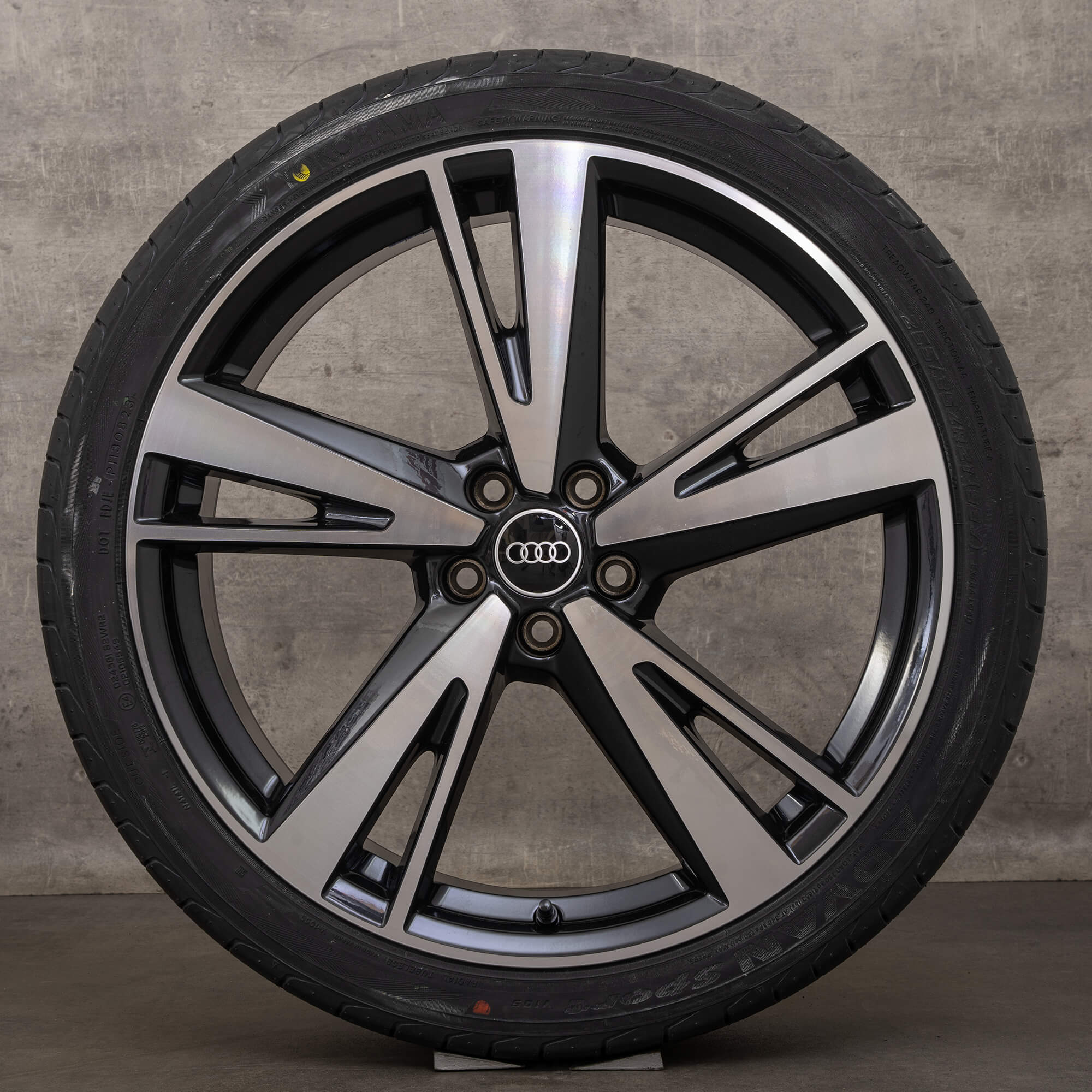 Alkuperäiset Audi A6 S6 4K C8 21 tuuman kesärenkaat vanteet 4K0601025AG Blade musta