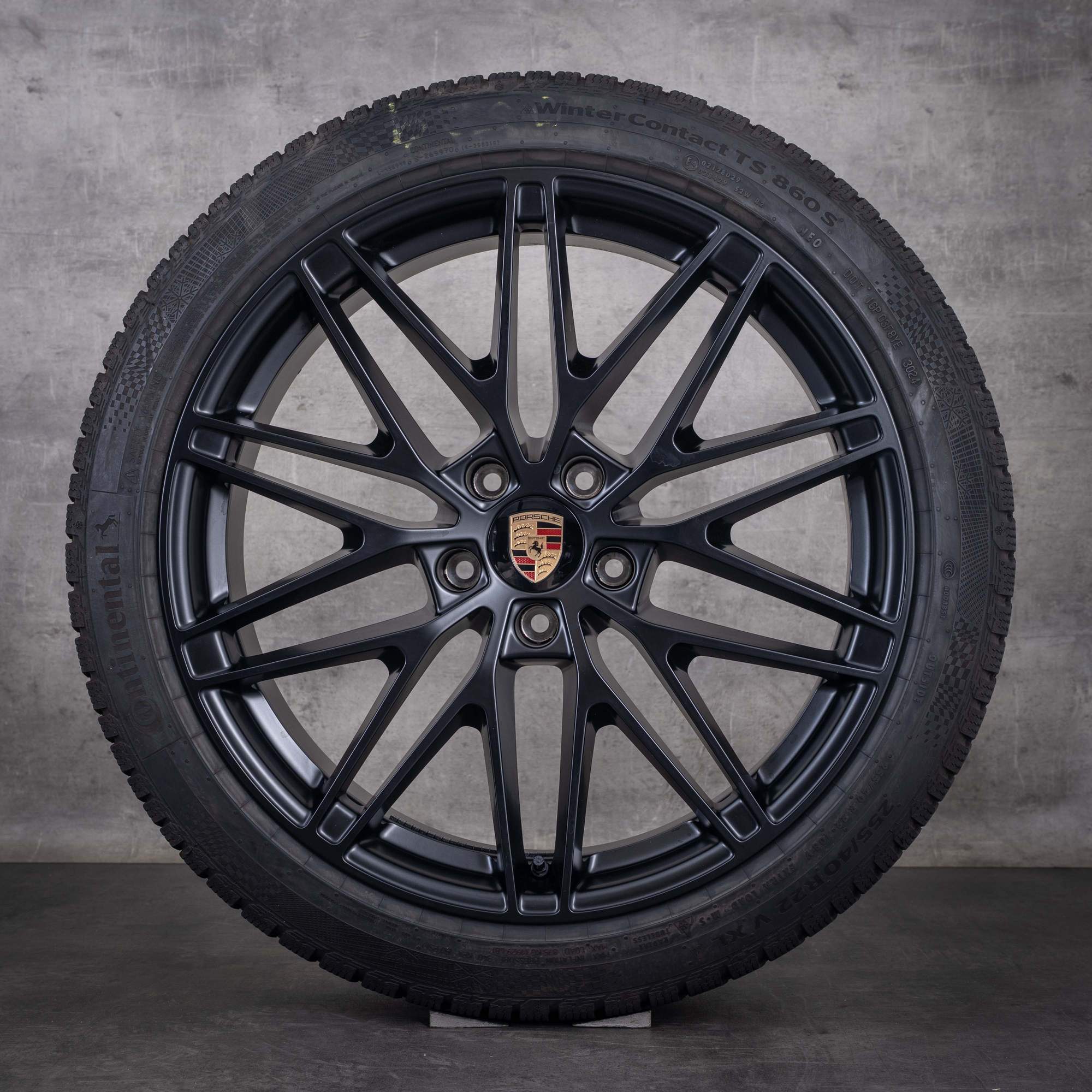 Original Porsche Macan Electric Winterräder 22 Zoll H2 Felgen 95C044600L schwarz matt