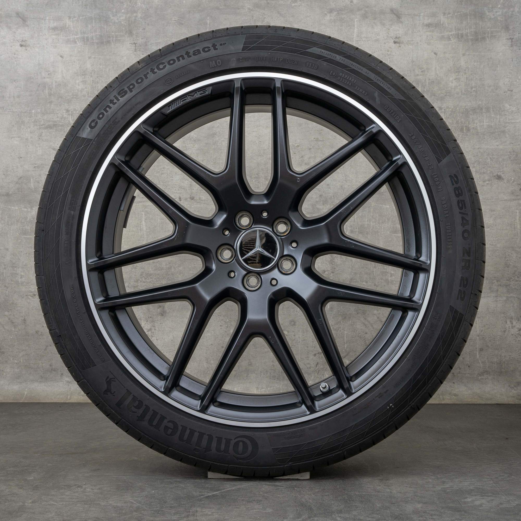 Originali Mercedes Benz GLE 63 S AMG cerchi estivi C292 da 22 pollici A2924012400 A2924012500 nero opaco lucidato frontalmente