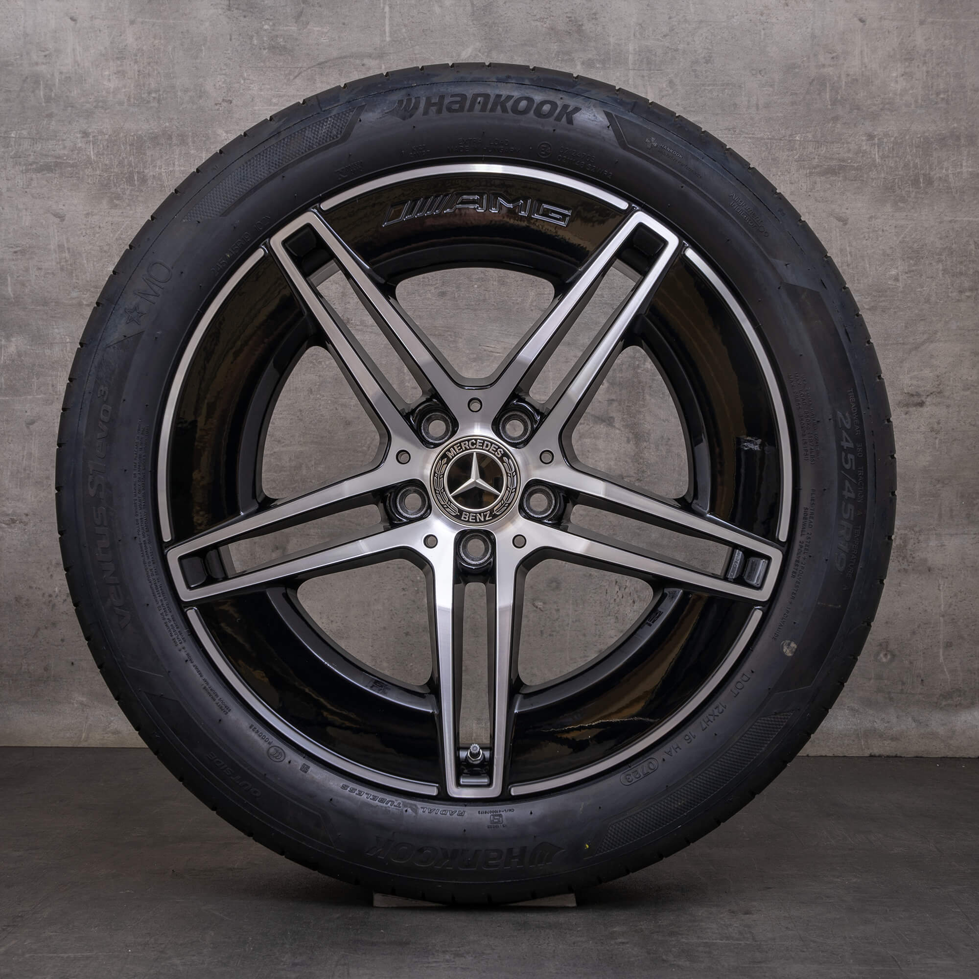 Originali Mercedes Benz Classe E AMG cerchi 19 pollici W214 S214 estivi A2144010300 nero lucido tornito NUOVO