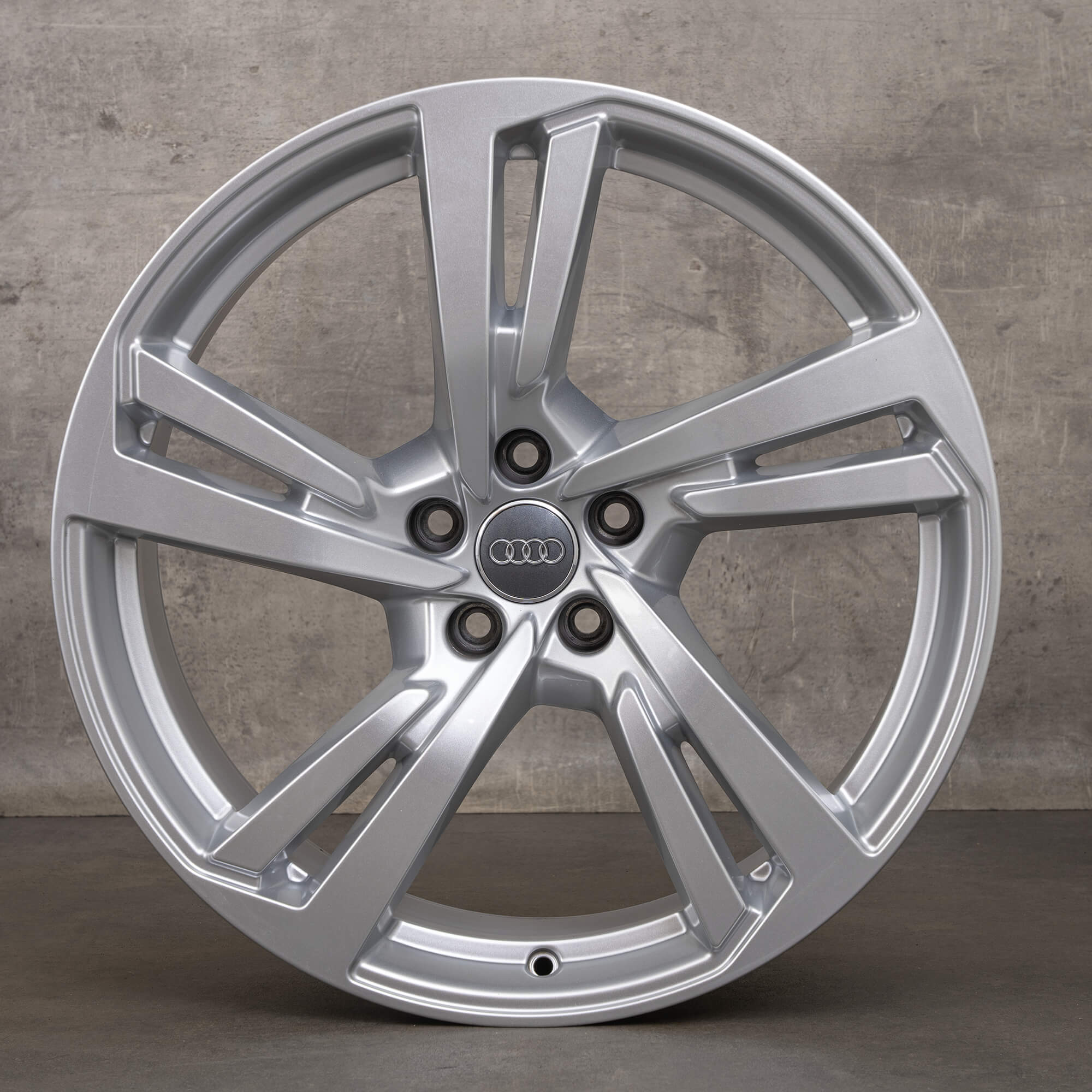 Oryginał Audi A7 S7 4K C8 20-calowe felgi aluminiowe 4K8601025G srebrne