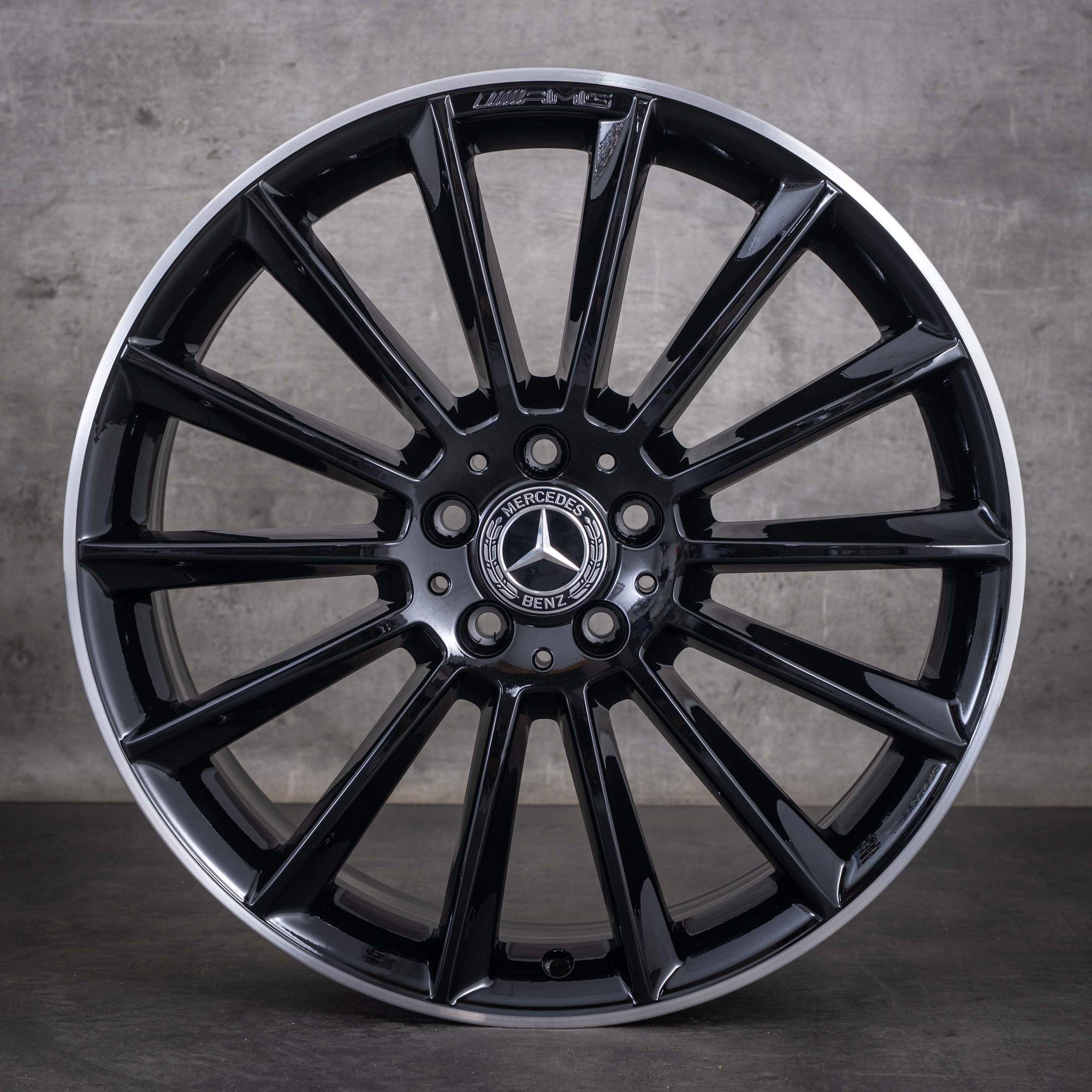 Alkuperäiset Mercedes-Benz E-sarjan AMG-vanteet 20 tuumaa W213 S213 C238 A238 A2134012200 A2134012300 diamond cut musta UUDET