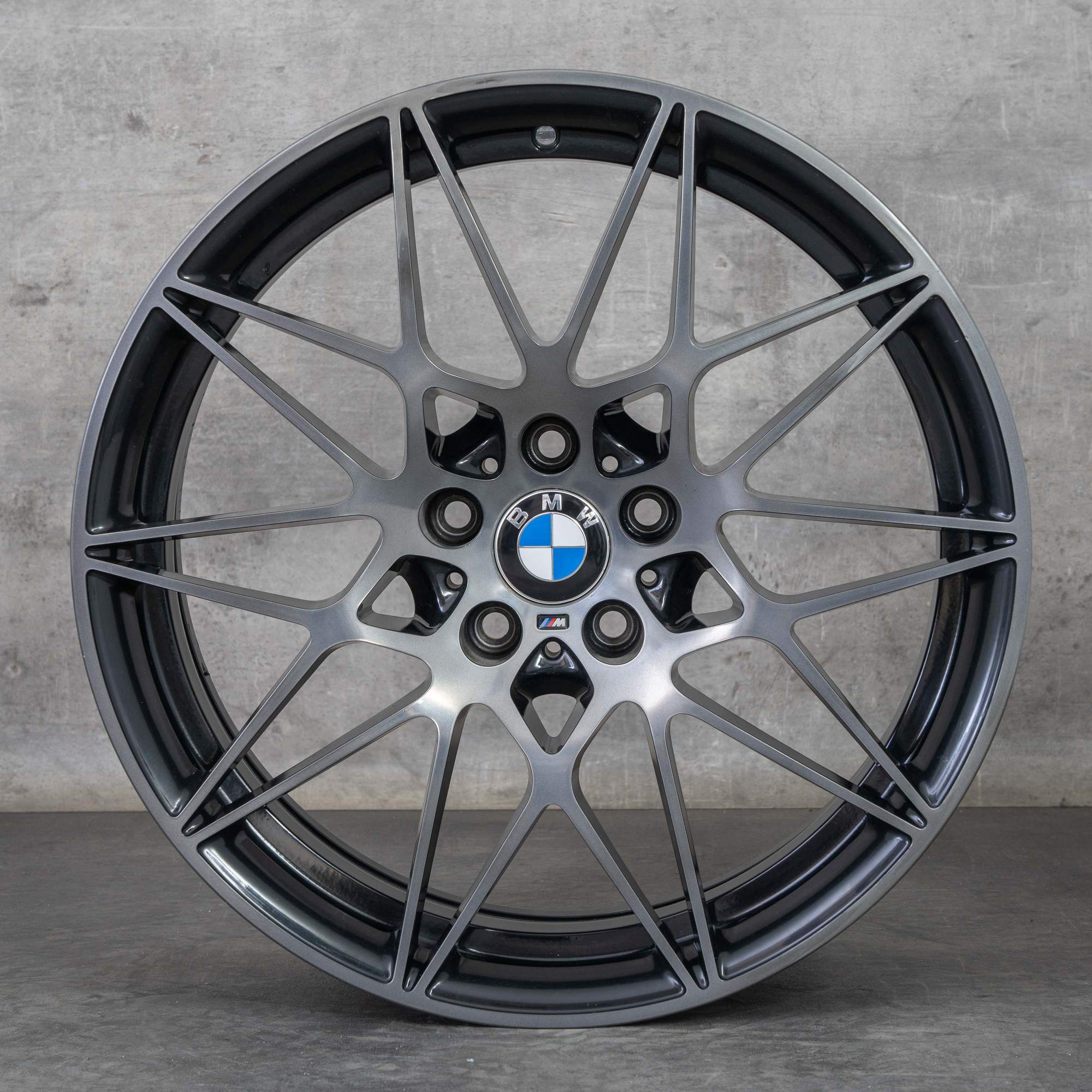 Oryginalne felgi BMW M3 M4 20 cali F80 F82 F83 Styling 666 M 8090192 8090193 czarne Polerowane