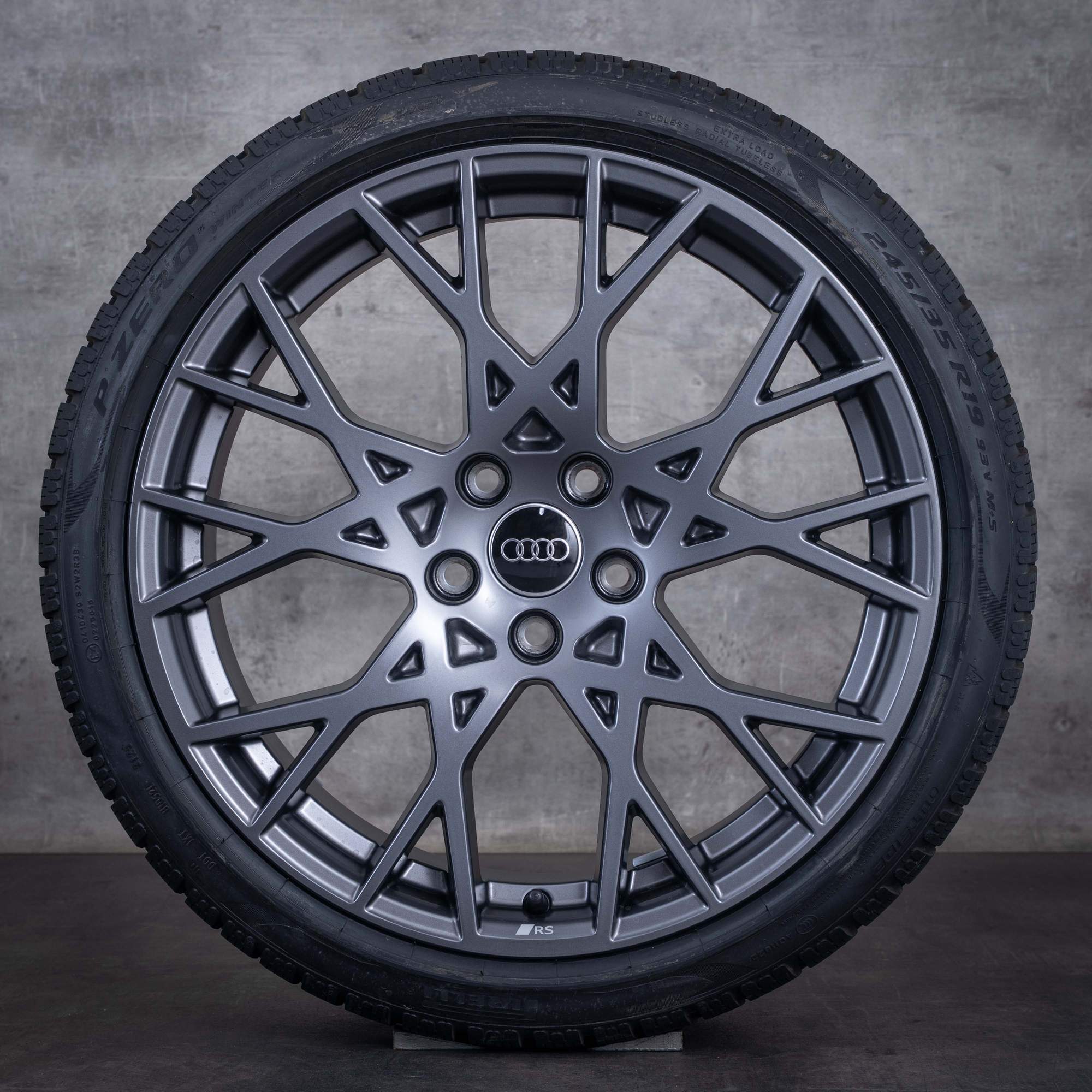 Original Audi RS3 Winterräder 19 Zoll 8Y Felgen 8Y0601025DF 8Y0601025DB titan matt