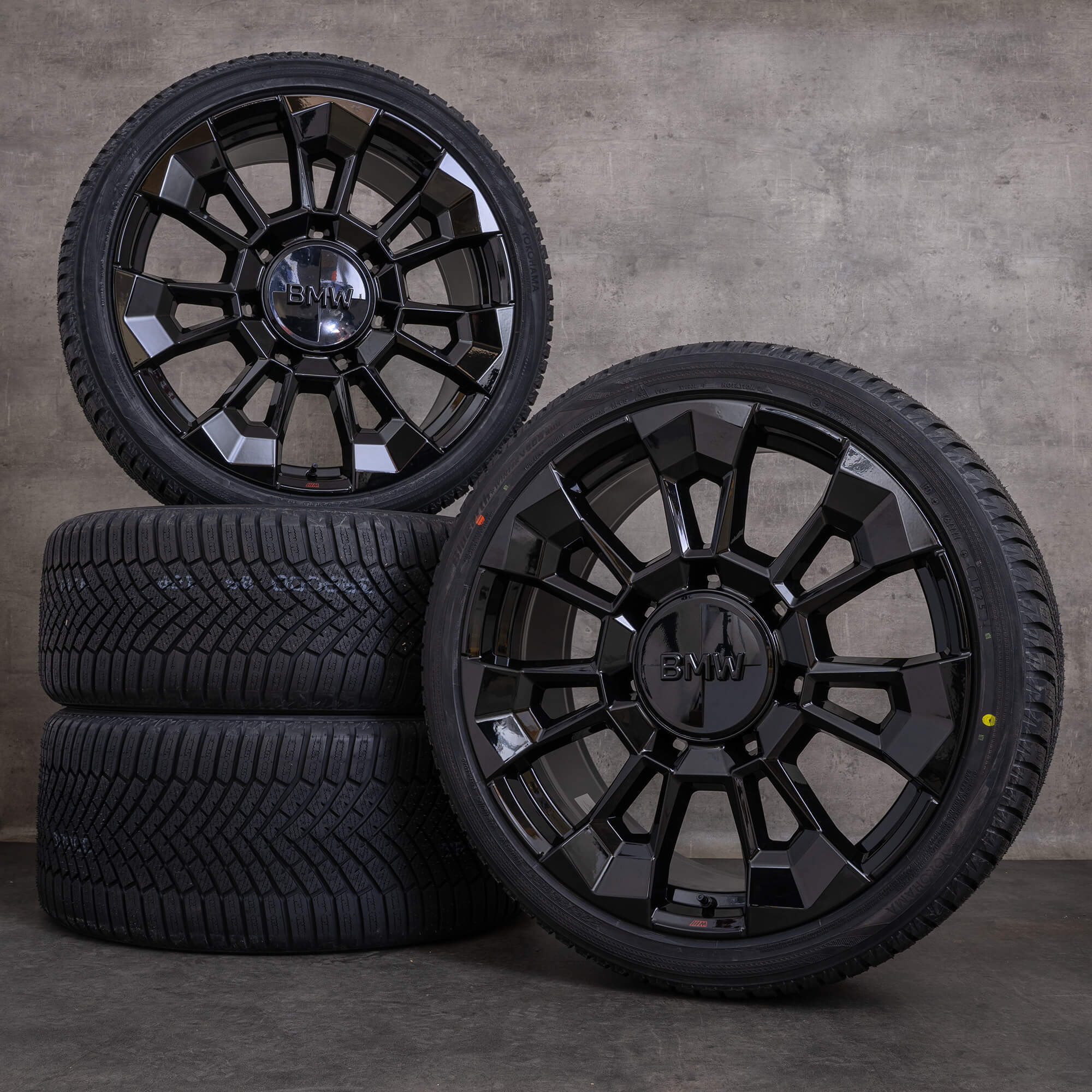 Oem 3star Rims OEM BMW XM snow tire packages 23 inch G09 rims star spoke 923 M 6856021 ...