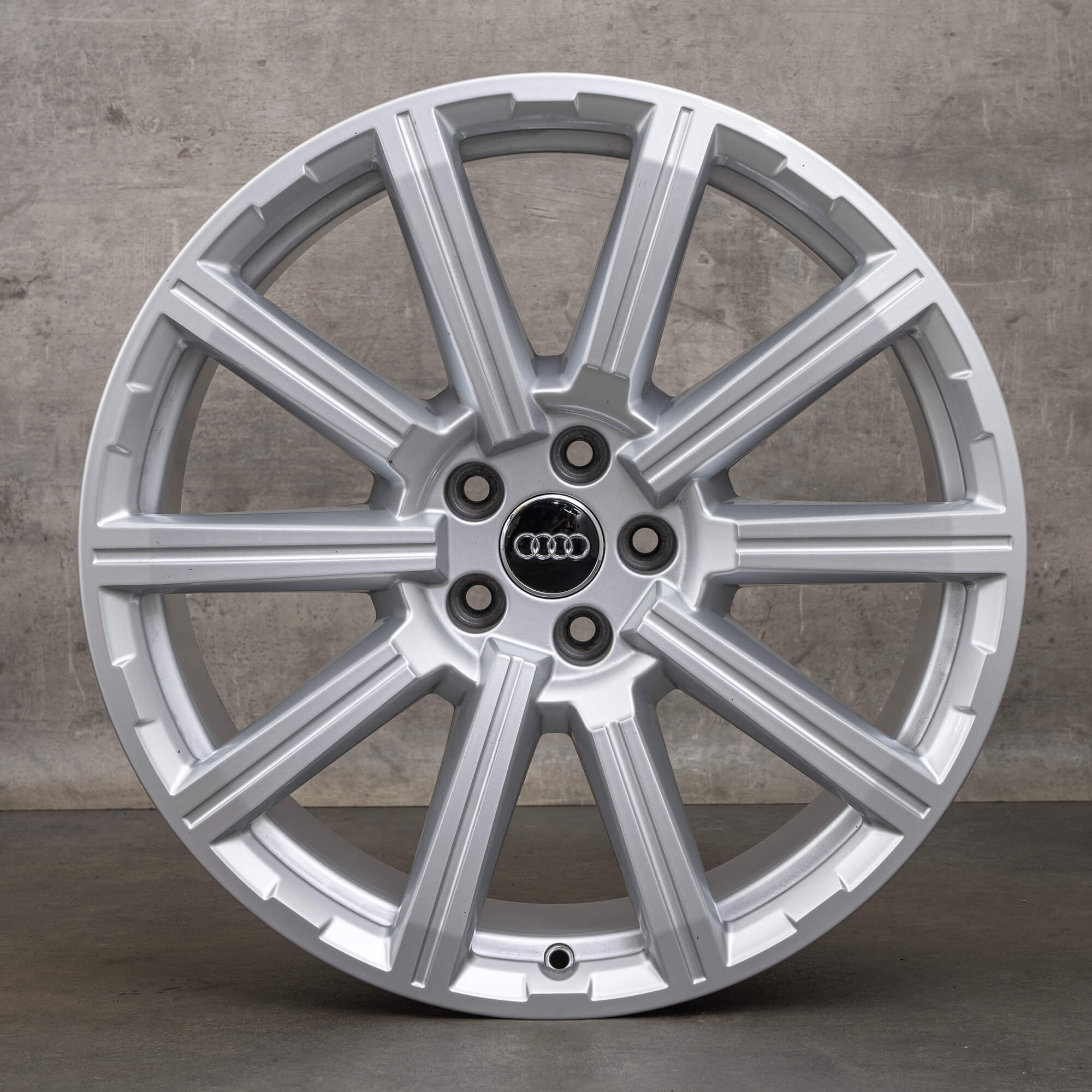 OEM Audi Q7 SQ7 rims 20 inch 4M aluminum 4M0601025AE silver