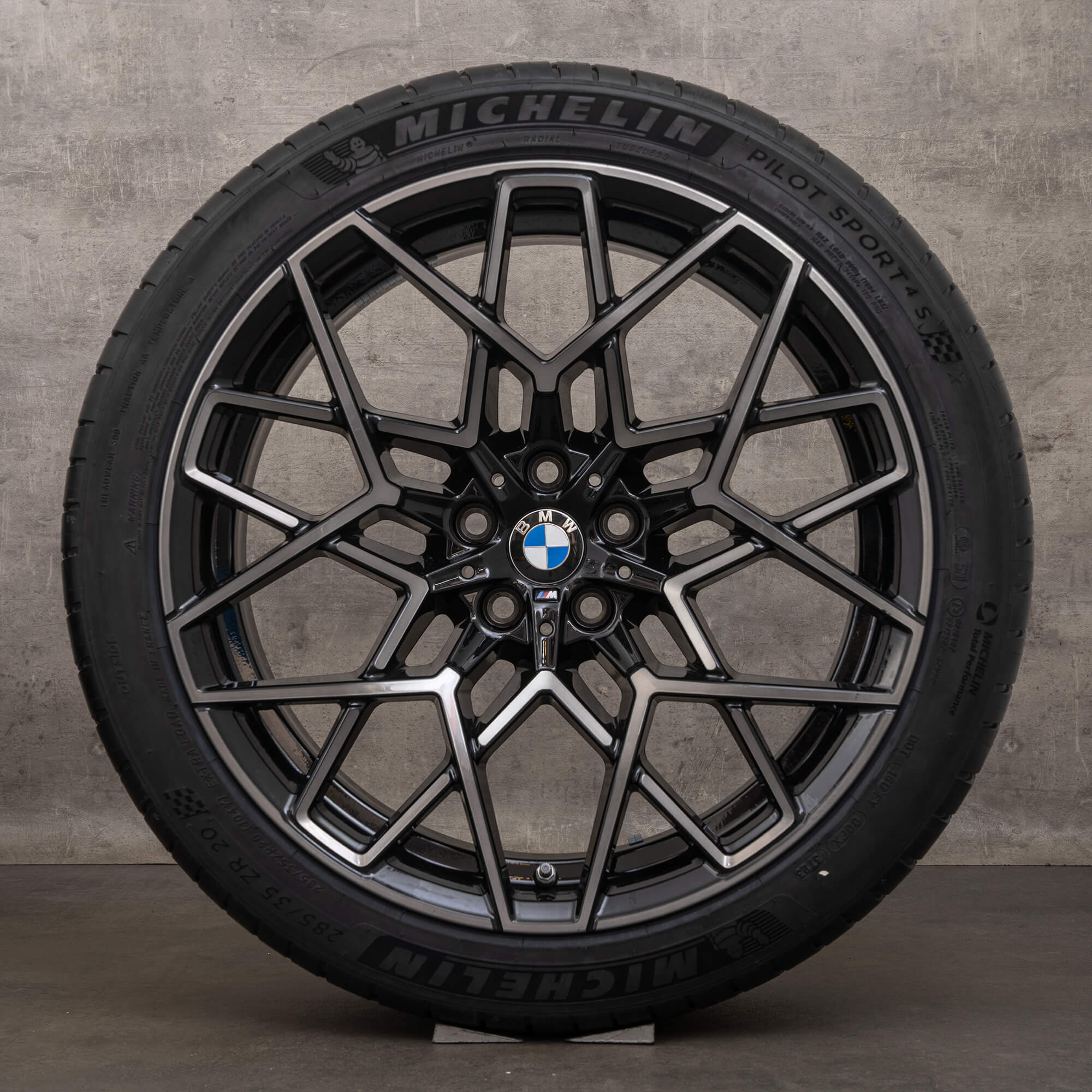 BMW M8 F91 F92 F93 summer wheels 20 inch rims 813 M tires 8089568 8089569