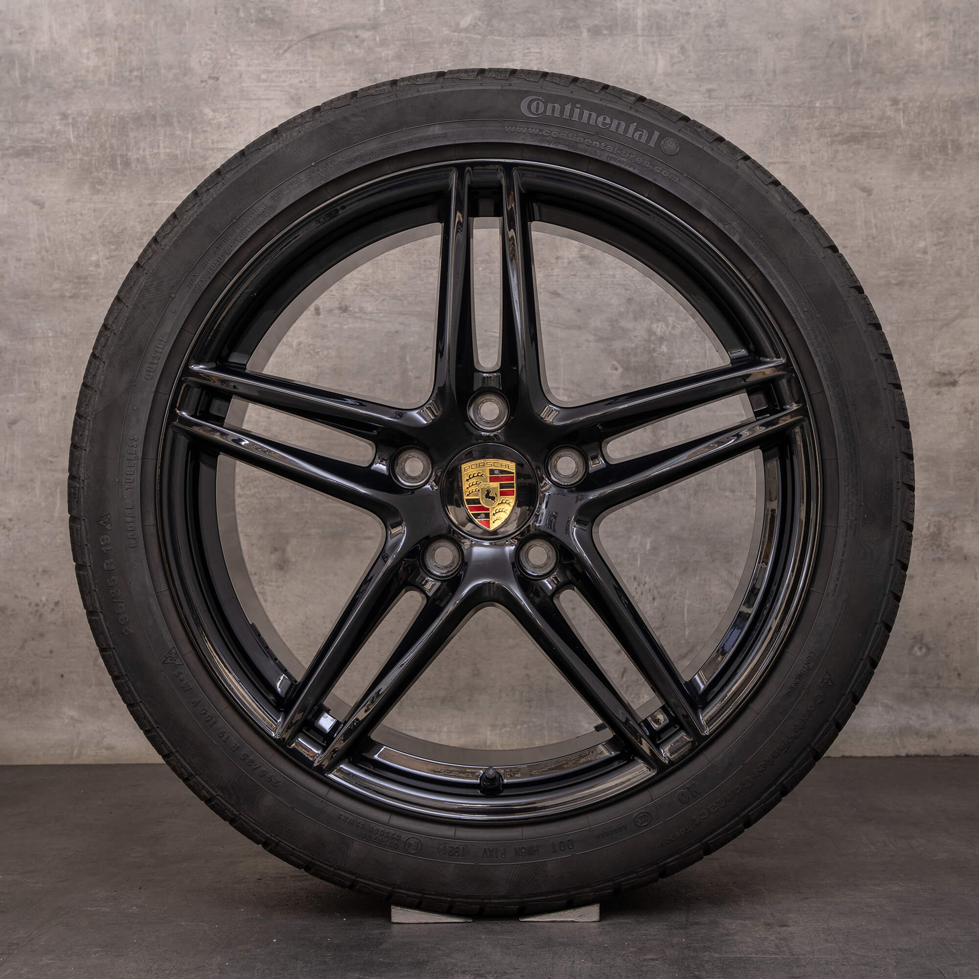 Oryginalne koła zimowe Porsche 911 19 cali 991 II Carrera C2 S Felgi 99136251000 99136256002 czarny błyszczący
