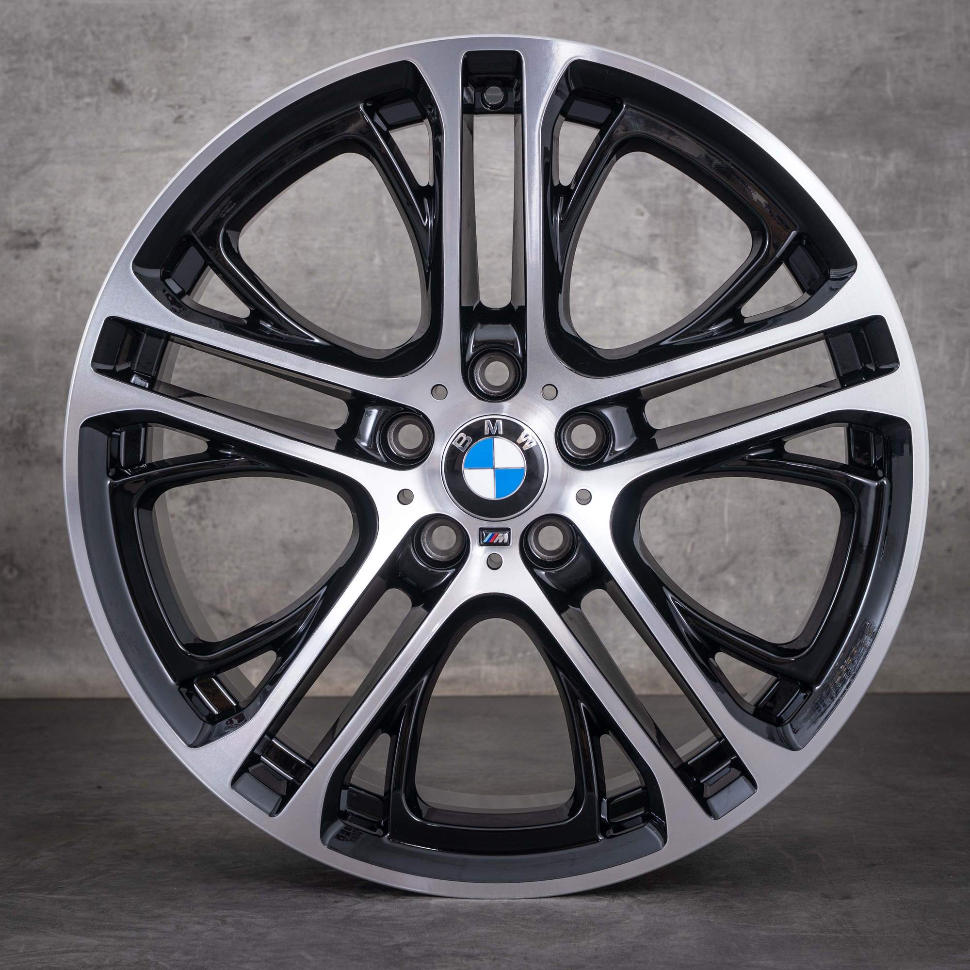 Oryginalne felgi BMW X3 X4 20 cali F25 F26 Styling 310 M 6787582 6787583 czarne z efektem diamond cut NOWE