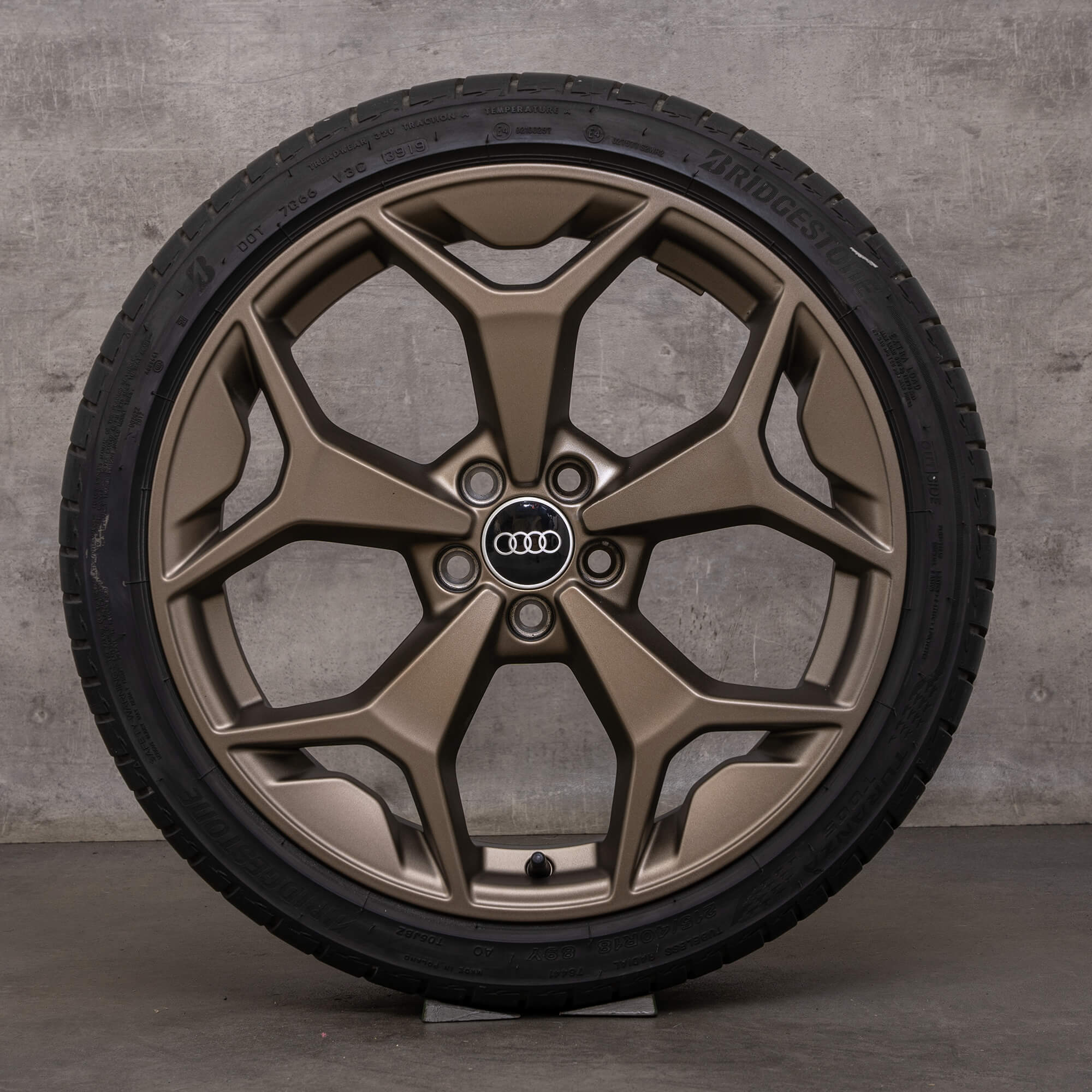 Original Audi A1 Jantes 18 pouces GB Sportback Pneus d'été 82A601025AK bronze
