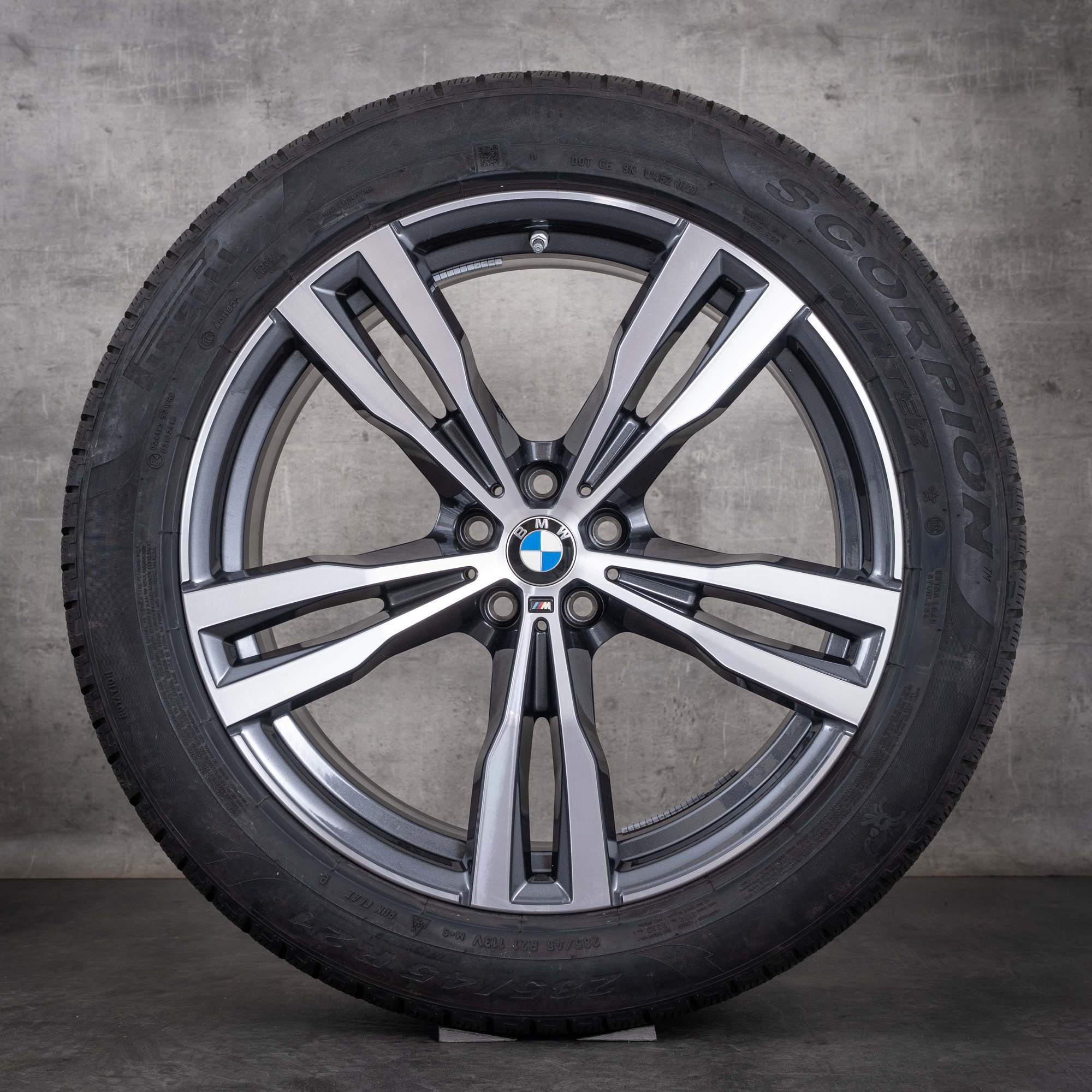 Alkuperäiset BMW X7 -talvirenkaat, 21 tuumaa, G07-vanteet, Styling 754 M, 8074220, midnight grey, kiillotettu