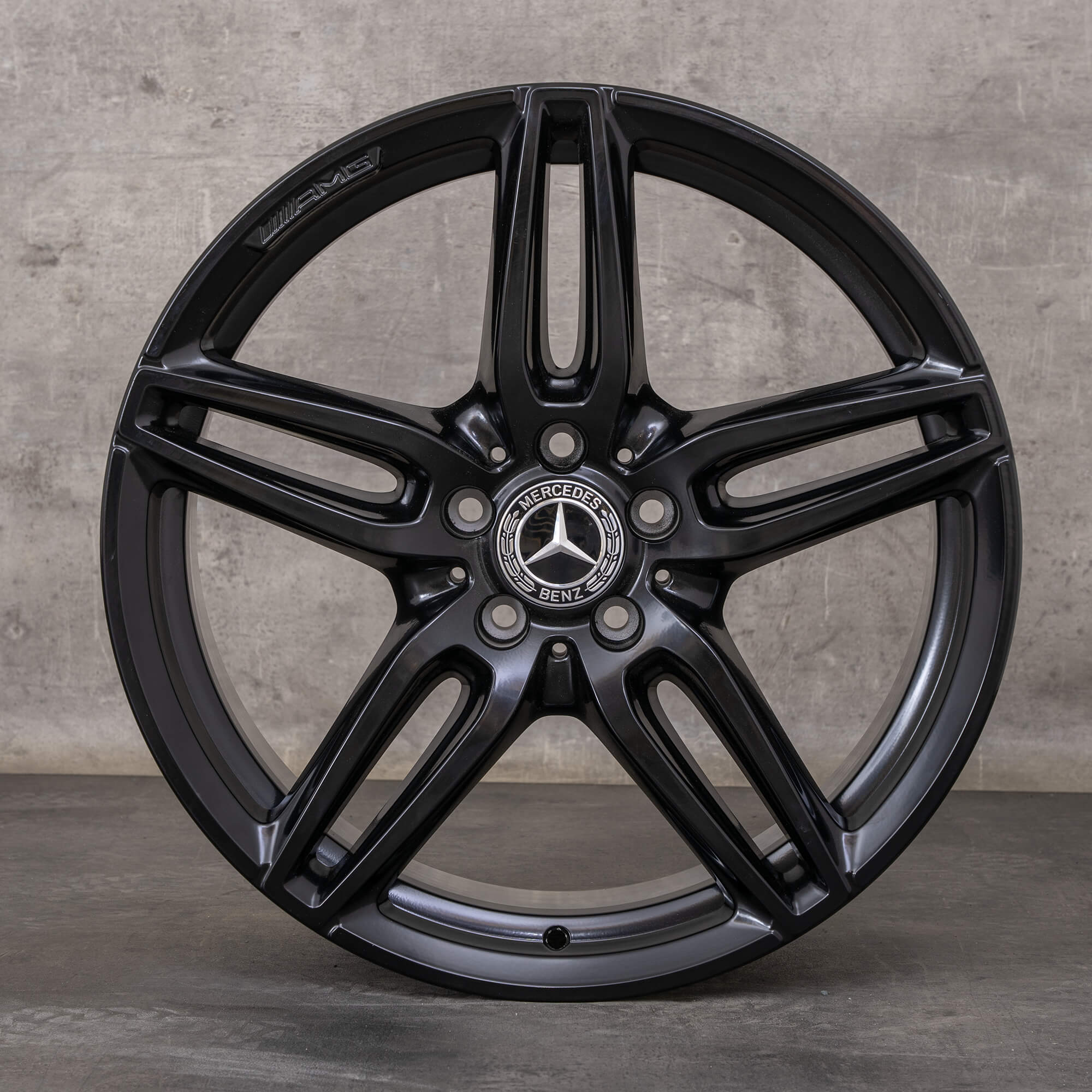 Cerchio originale Mercedes Benz Classe E AMG 19 pollici W213 S213 C238 A238 A2134012100 nero opaco