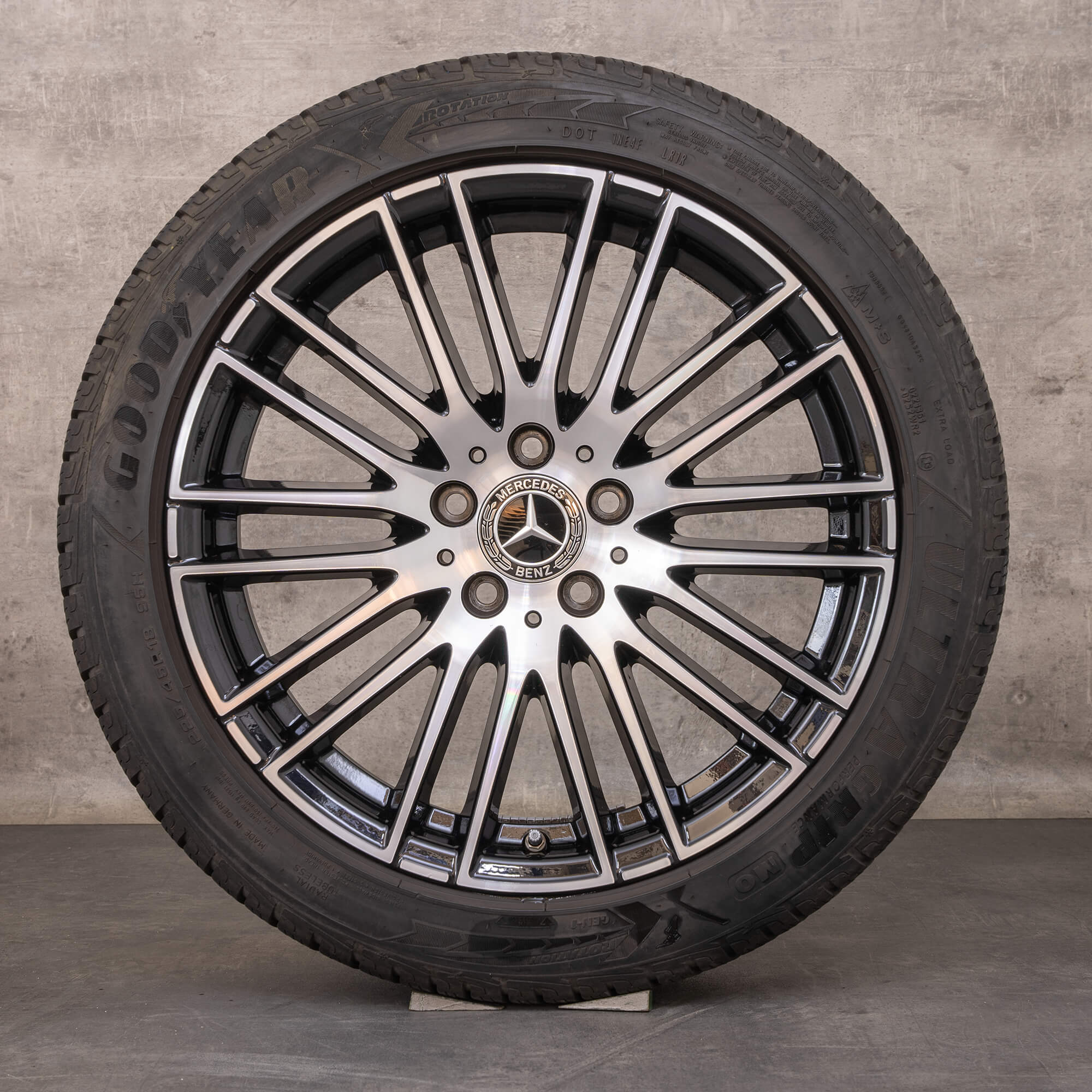 Alkuperäiset Mercedes Benz C-sarjan talvirenkaat 18 tuuman W206 S206 vanteet A2064014900 musta kiillotettu