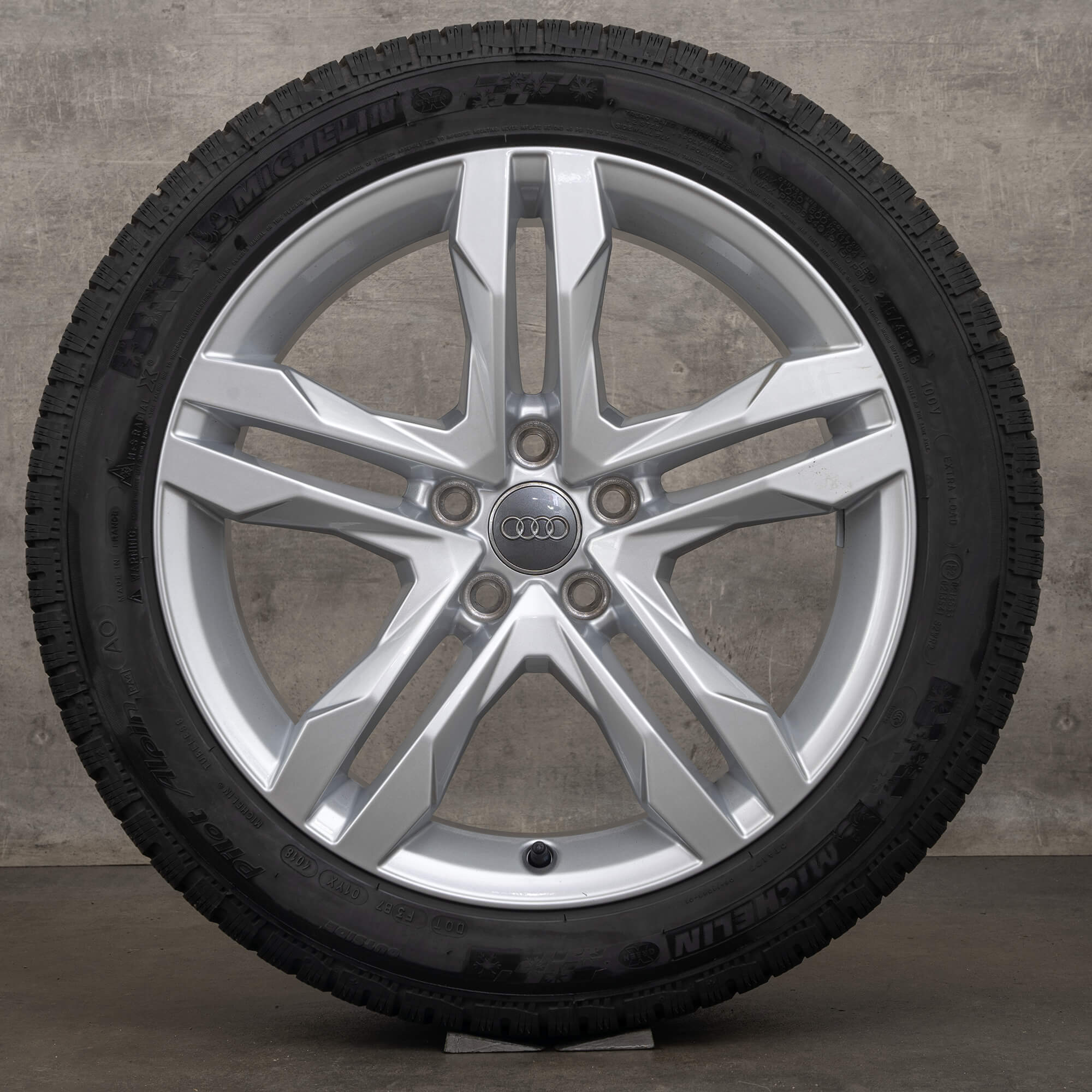 Jantes Audi A4 Allroad genuínas de 18 polegadas B9 8W Rodas verão Dynamik 8W9601025B prateadas